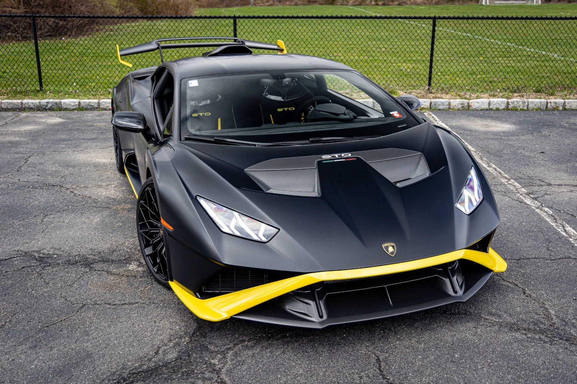 mph005_1899028991_Used_2023_Lamborghini_Huracan_STO_1724257778_7de7a9cbdc