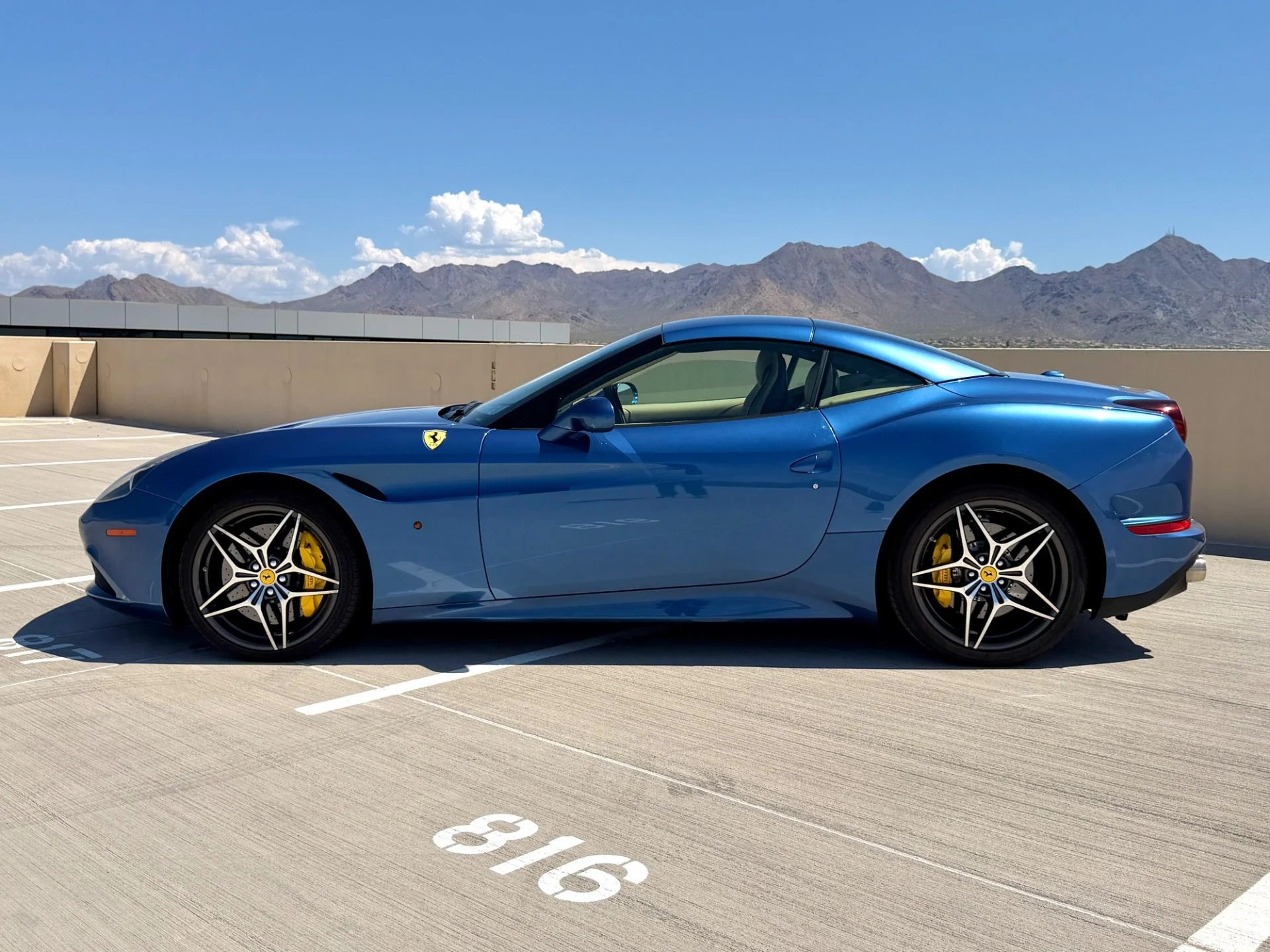 mph005_1899123382_Used_2015_Ferrari_California_T_1787790960_9421b9349b
