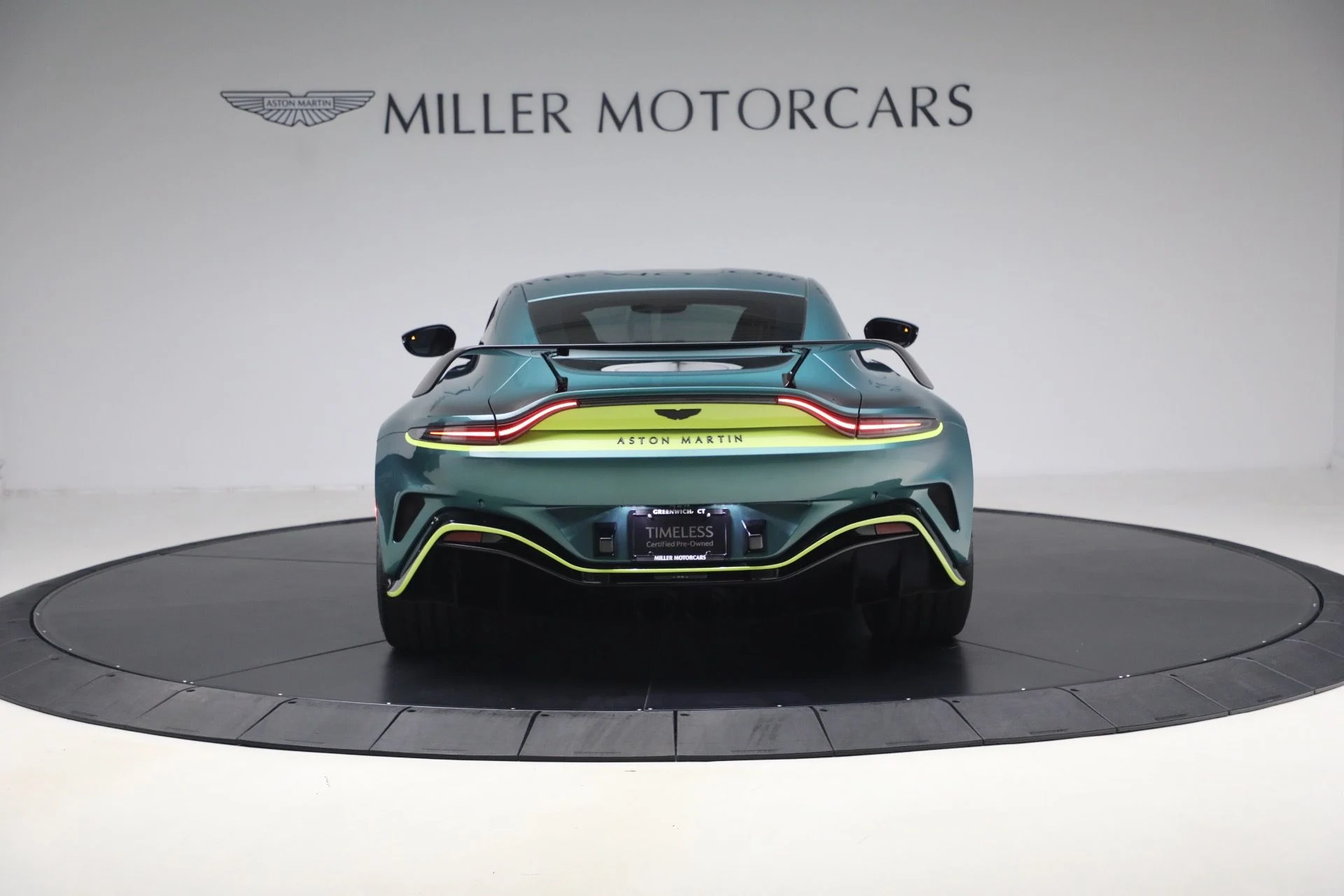 mph005_1909343418_Used_2023_Aston_Martin_Vantage_V12_1777723504_08acf426e1