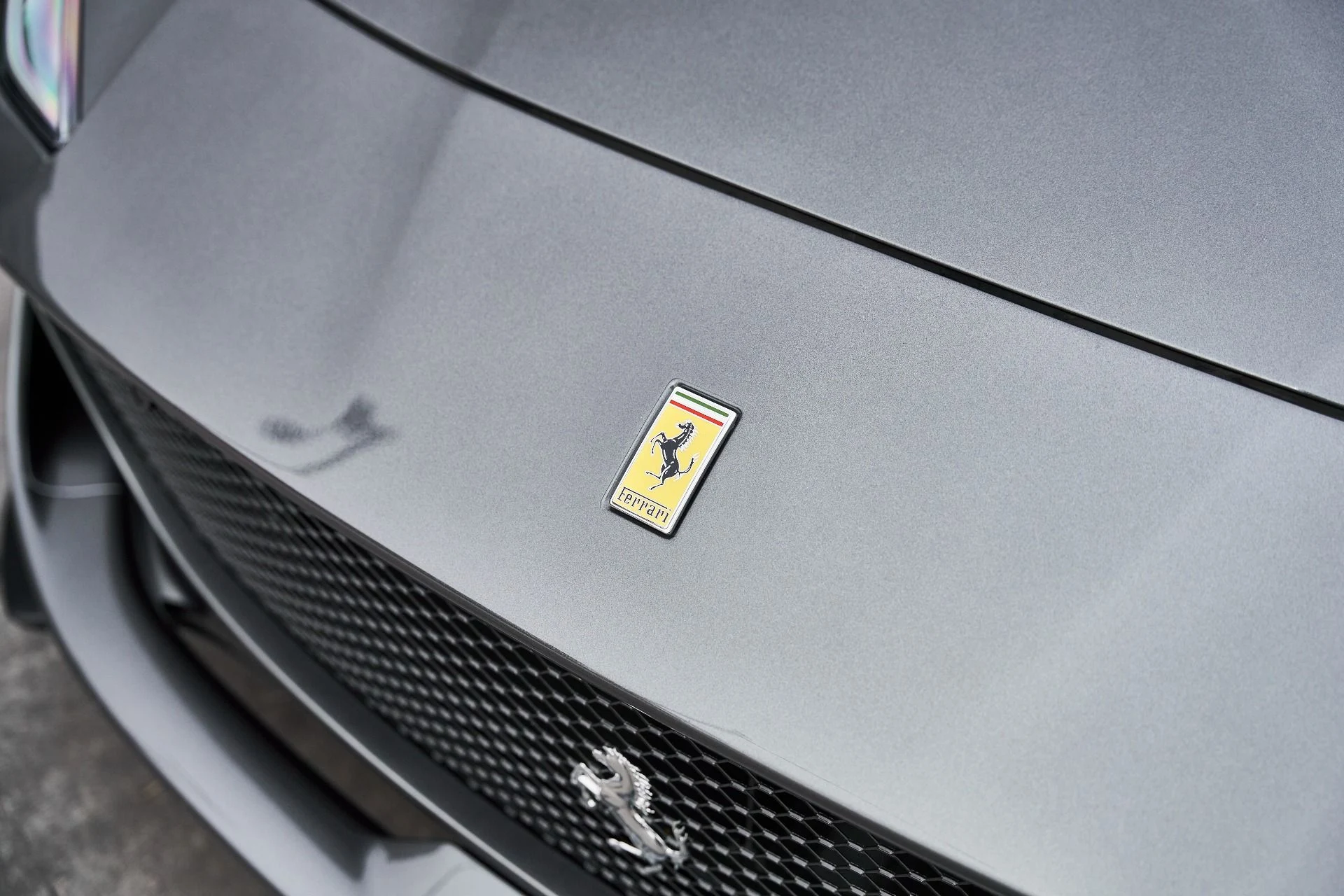 mph005_191362930_Used_2022_Ferrari_812_GTS_Base_1770762729_eaf2618c2f