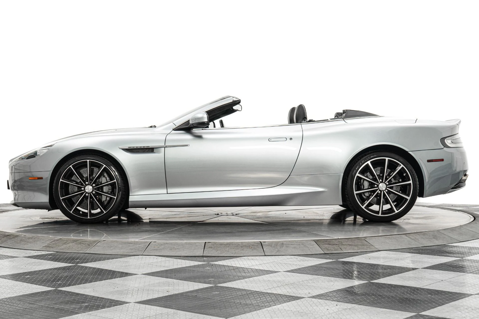 mph005_1914951656_Used_2014_Aston_Martin_DB_9_Volante_Centenary_Edition_1758295697_8a847c3fe1