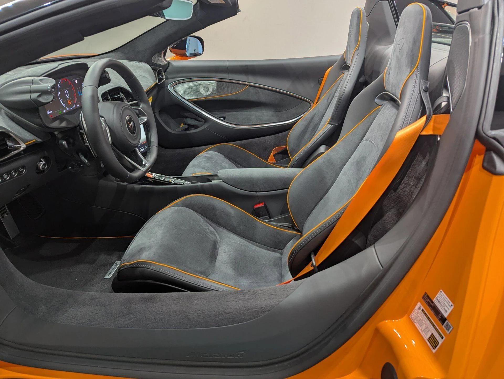 mph005_1921514616_802b8b820de9afdd1821a521f317c349_aca4bbea10