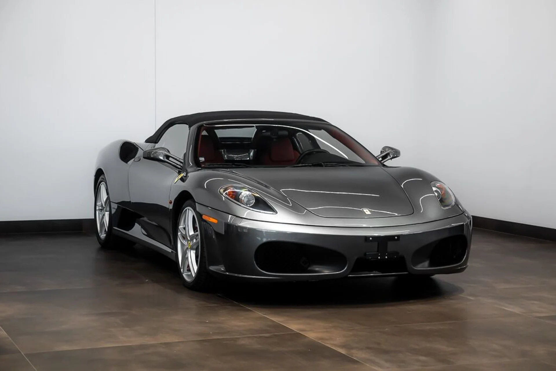 mph005_1924232982_ferrari_430_2008_jpg_v_1758918548_c2c6f6b015