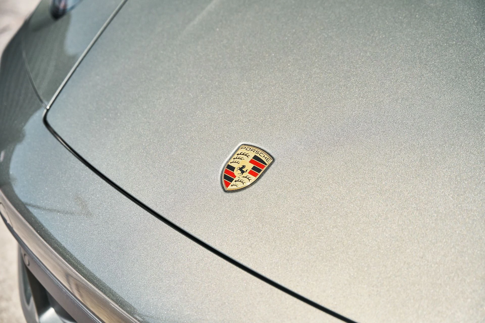 mph005_1924408665_Used_2023_Porsche_911_Turbo_S_1777011038_925e078e8e