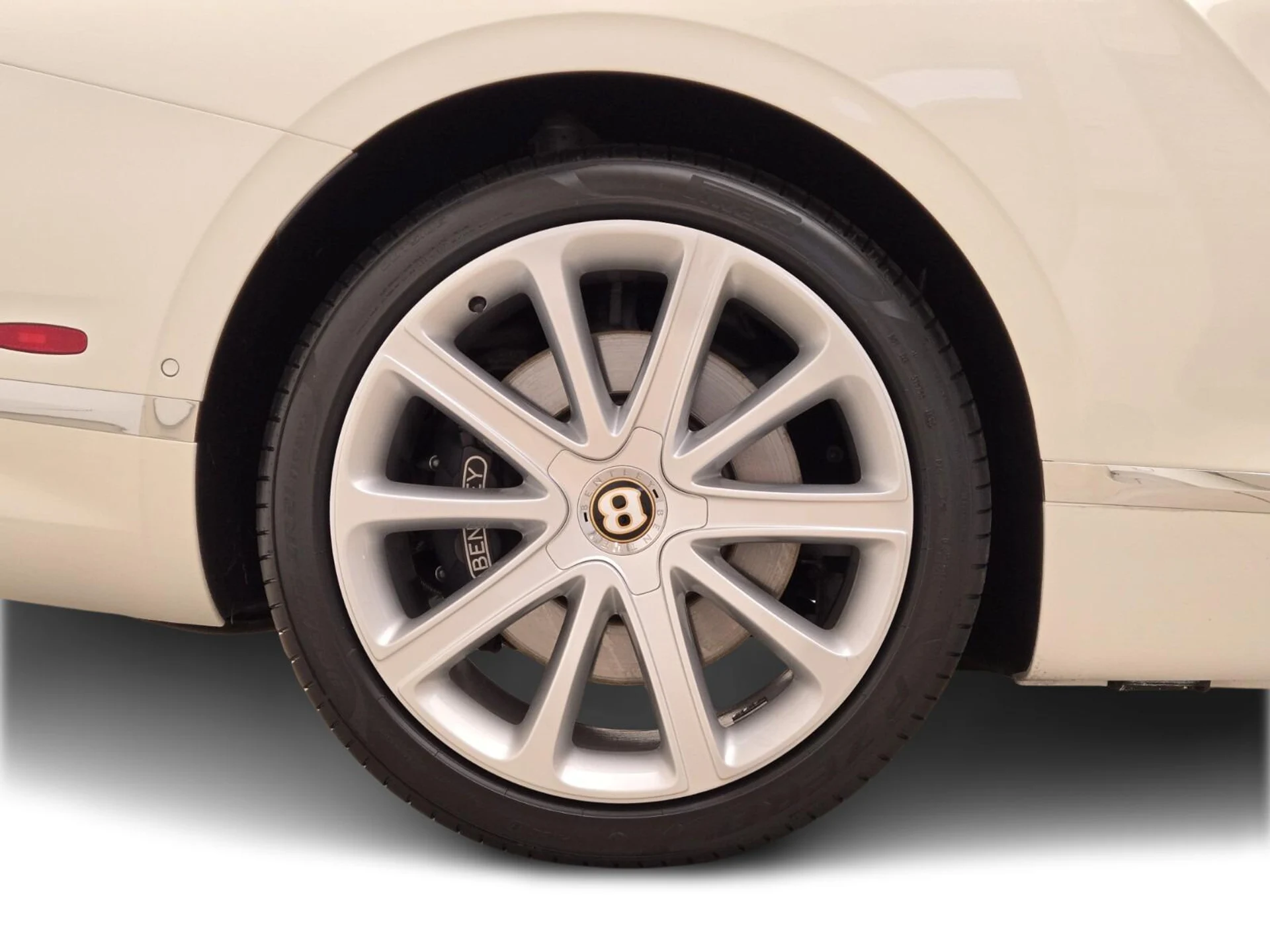 mph005_1925444636_Used_2020_Bentley_Continental_GT_V8_1765003852_0ce105722e