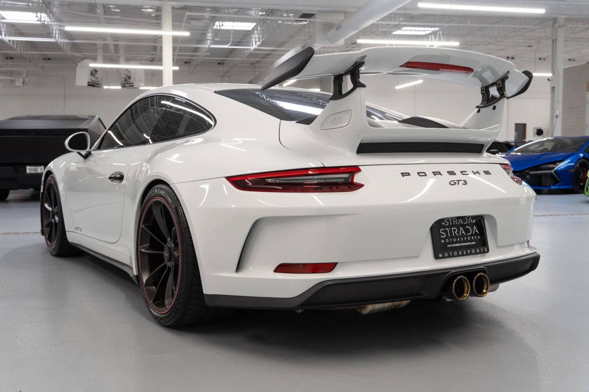 mph005_1940580628_Used_2018_Porsche_911_GT_3_1761338544_431edd68a7