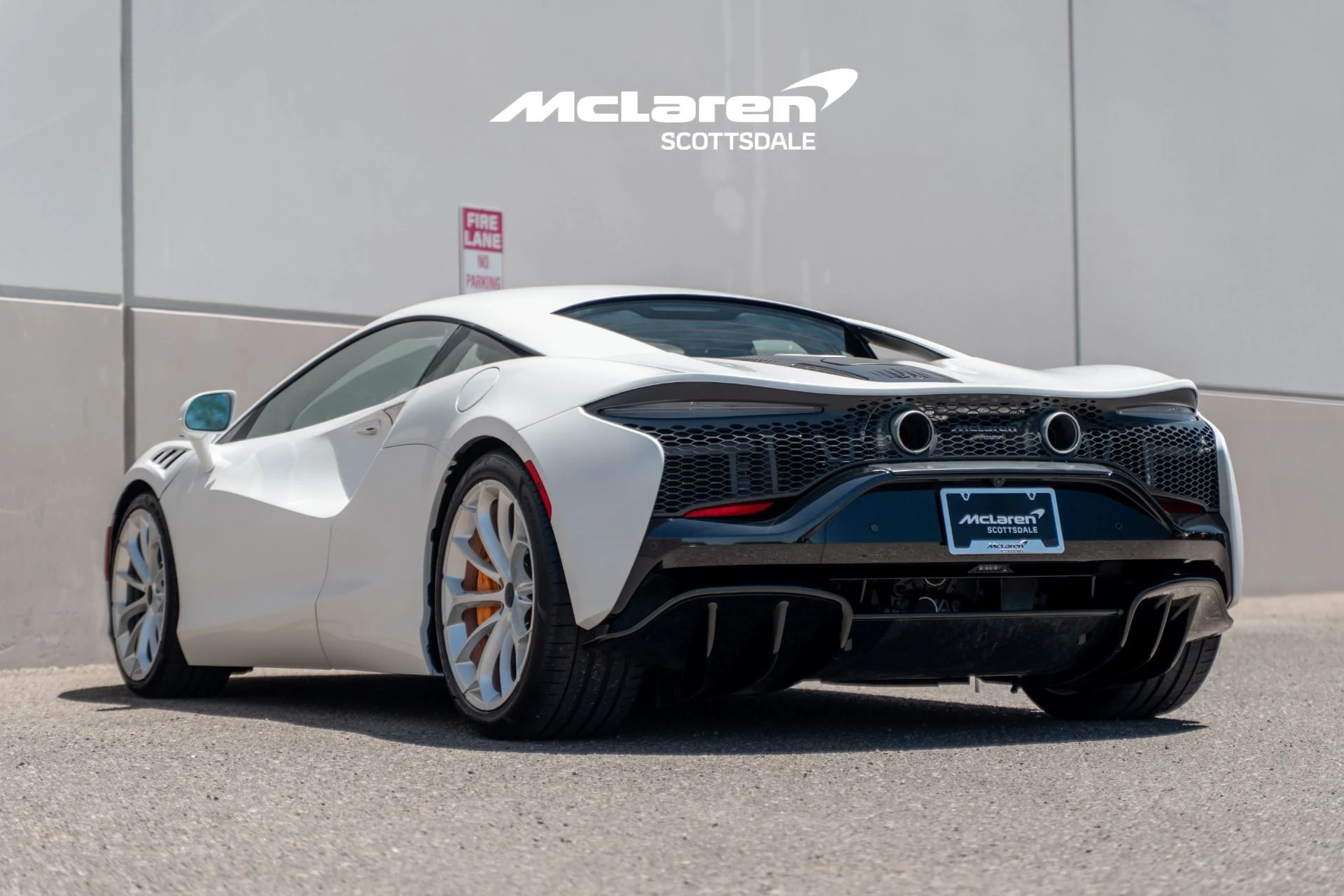 mph005_1944369868_Used_2026_MCLAREN_ARTURA_1781288579_533dc71e7c