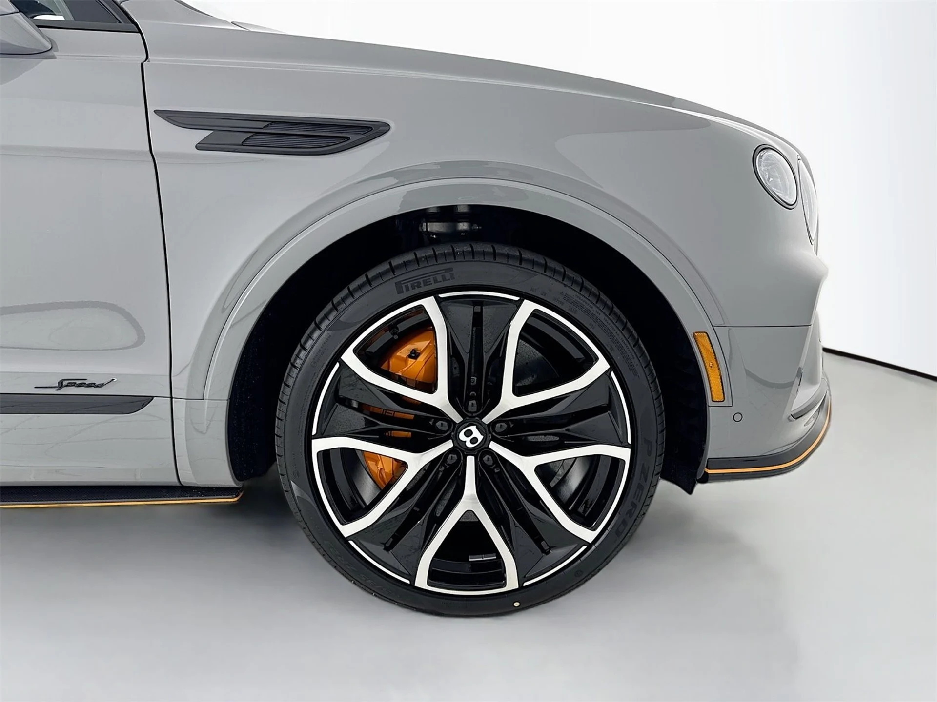 mph005_1945652019_22cdceaa6d6405bf688b20a7c4ef5f7cx_0062ebacc8