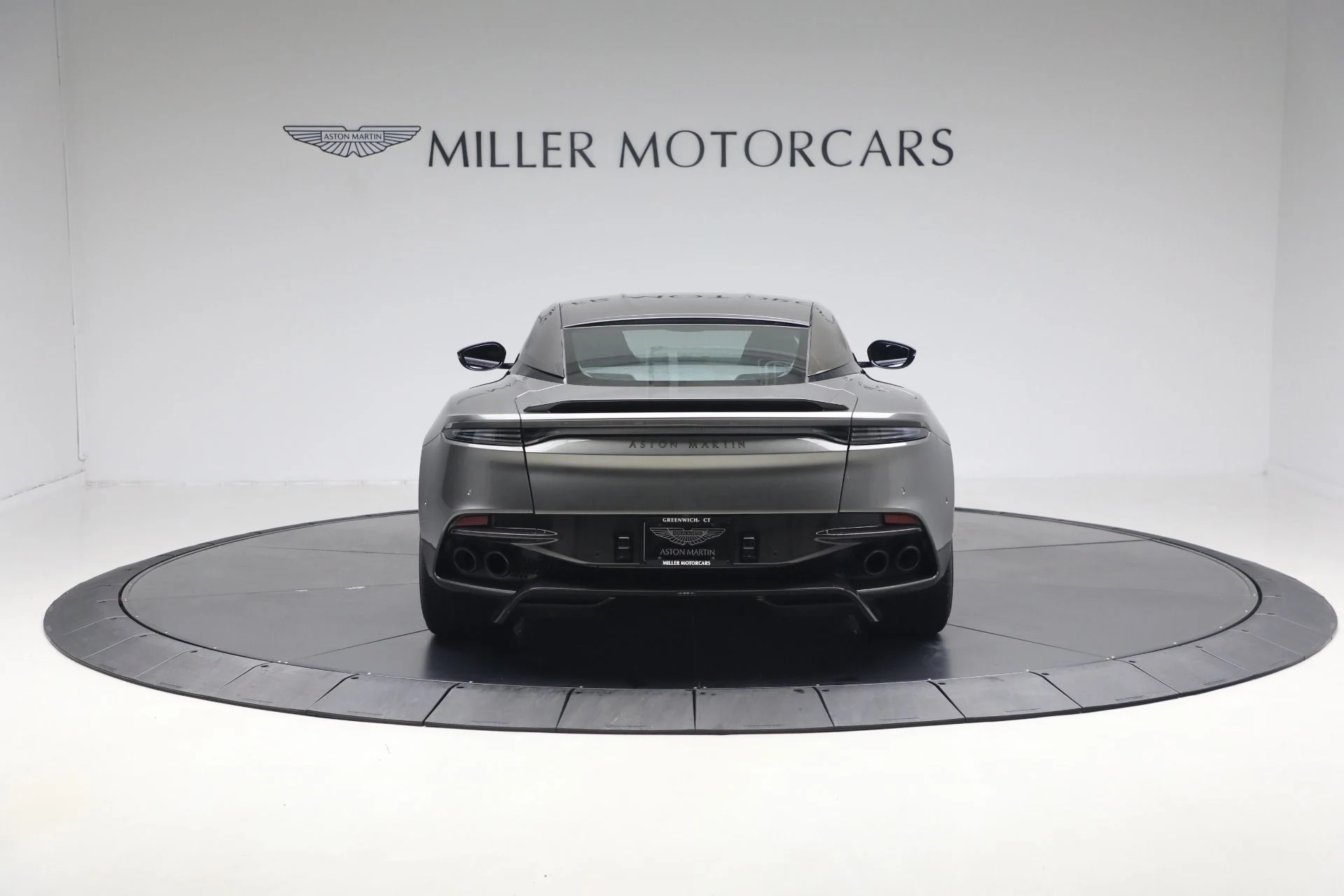 mph005_1949684440_Used_2019_Aston_Martin_DBS_Superleggera_1766529147_b2d9b5272a