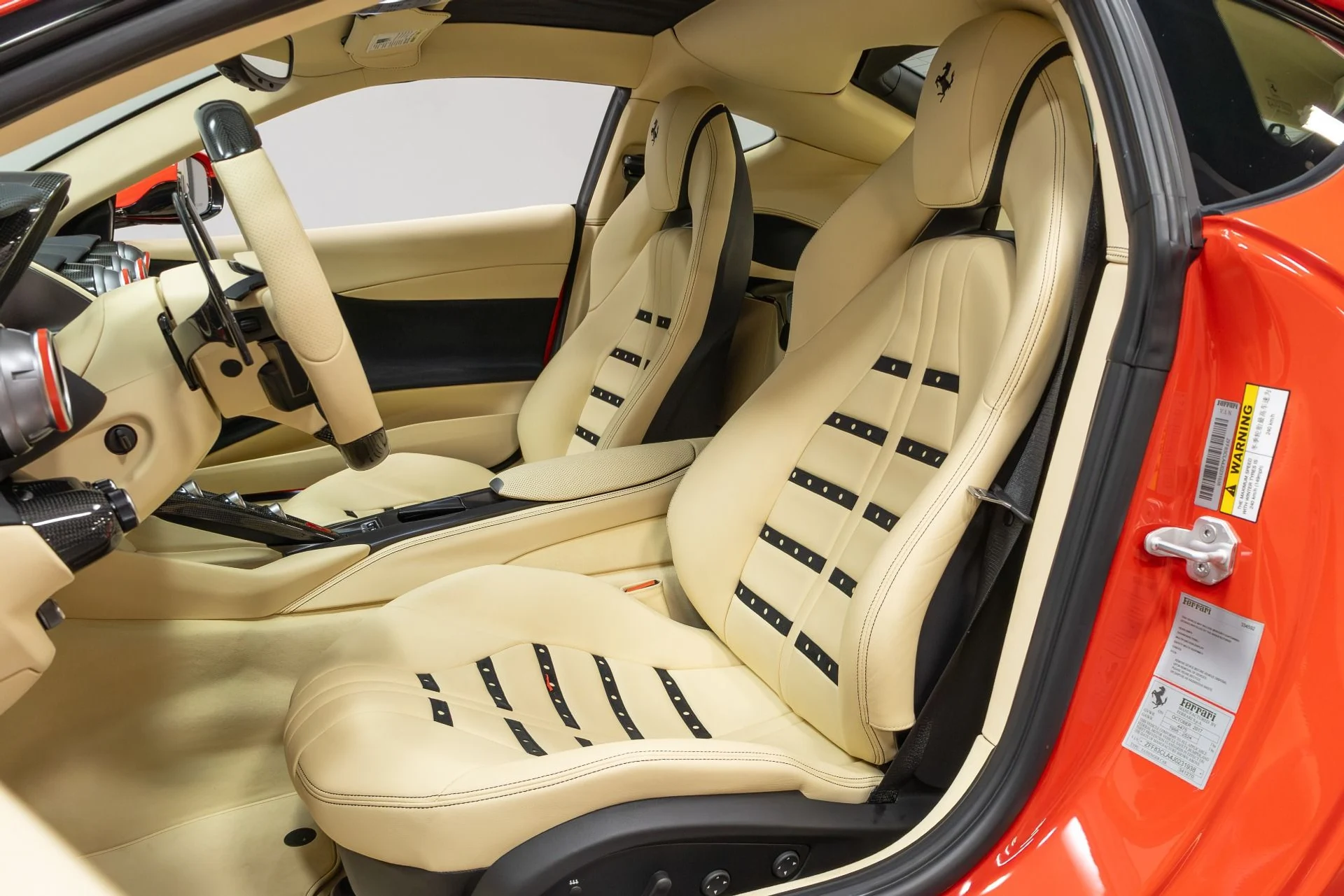 mph005_1951361899_Used_2018_Ferrari_812_Superfast_1763480061_03a848f38d