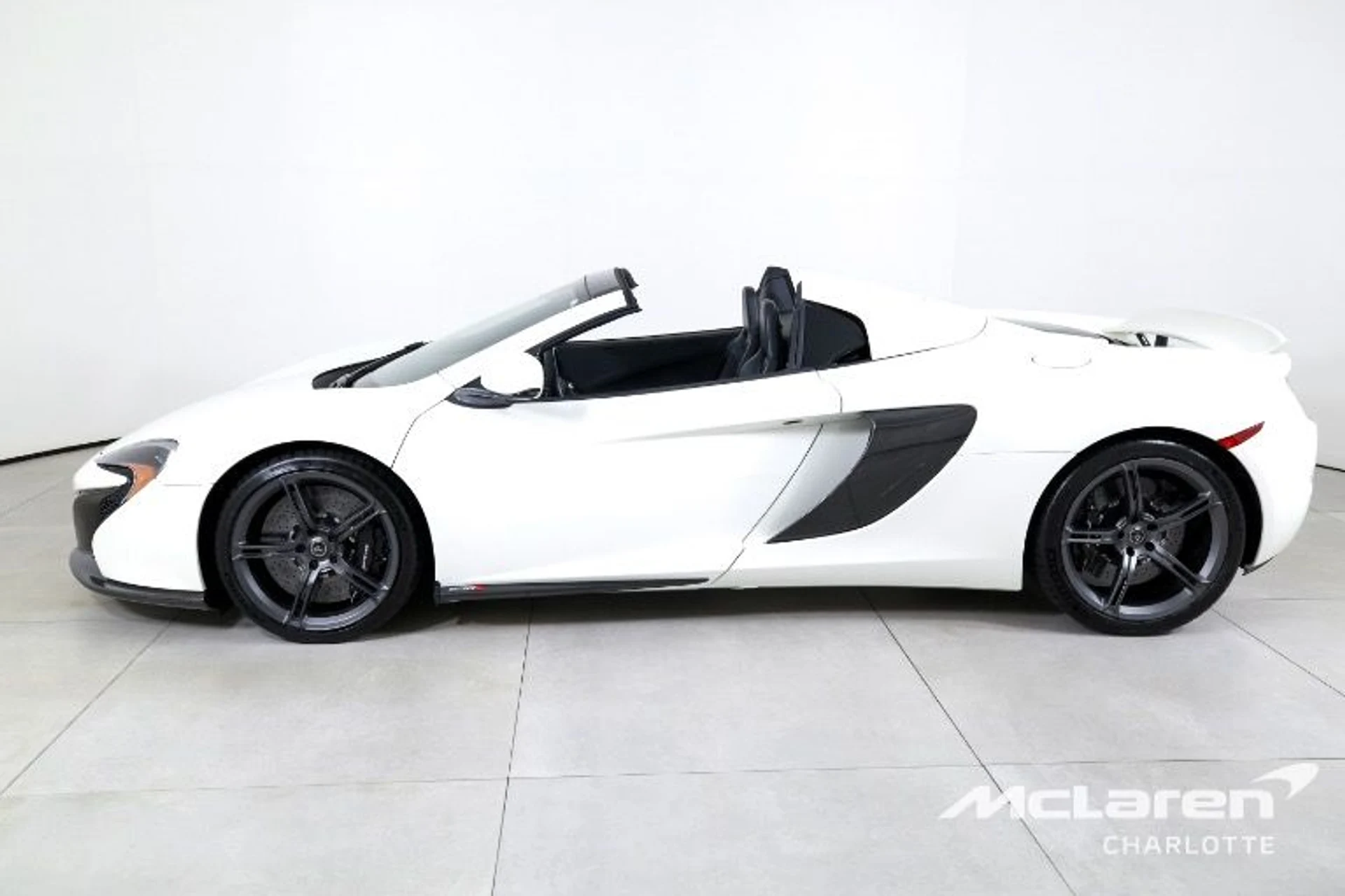 mph005_1953451087_Used_2015_Mc_Laren_650_S_Spider_9aeb962981
