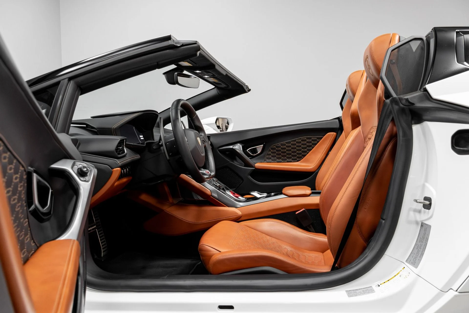 mph005_195599184_Used_2019_Lamborghini_Huracan_LP_580_2_S_1778195053_83c90affab