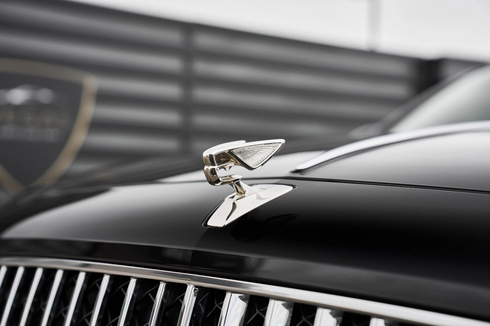 mph005_1962424677_Used_2022_Bentley_Flying_Spur_V8_1763502772_6a2f8c626d