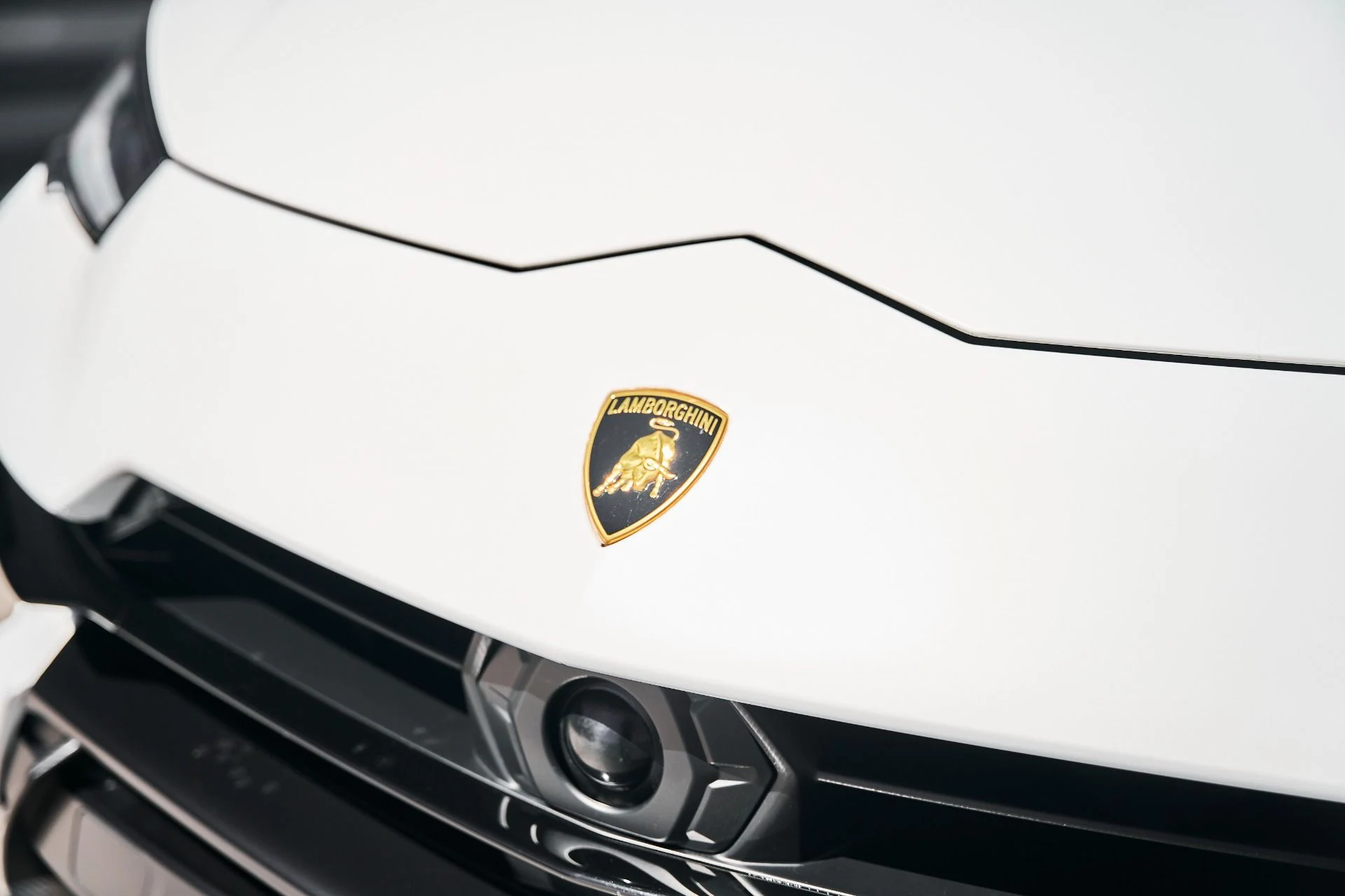 mph005_1984704745_Used_2023_Lamborghini_Urus_Performante_1790207543_1f1f1947b9