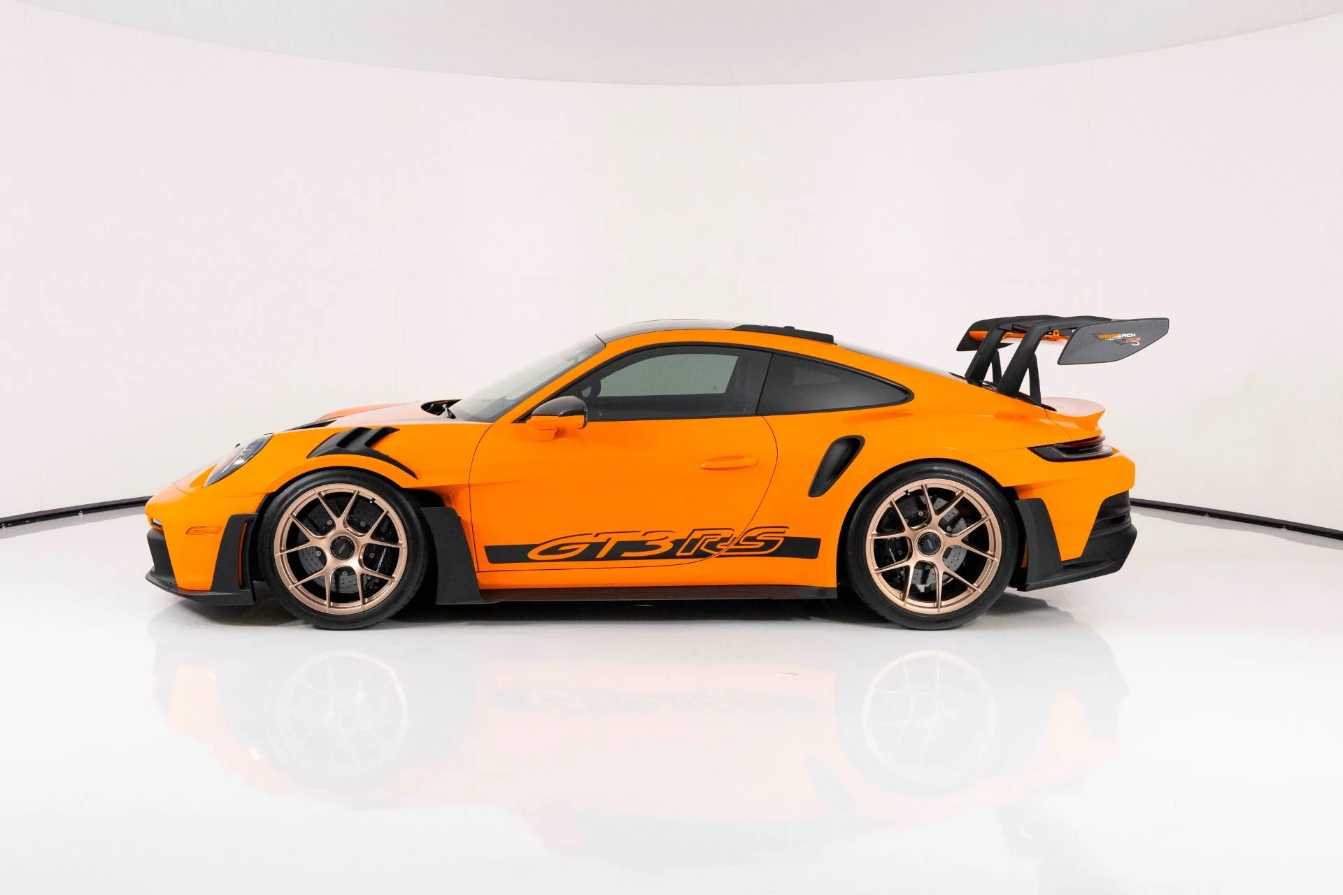 mph005_1990004777_Used_2024_Porsche_911_GT_3_RS_1760133536_b519cf30e5