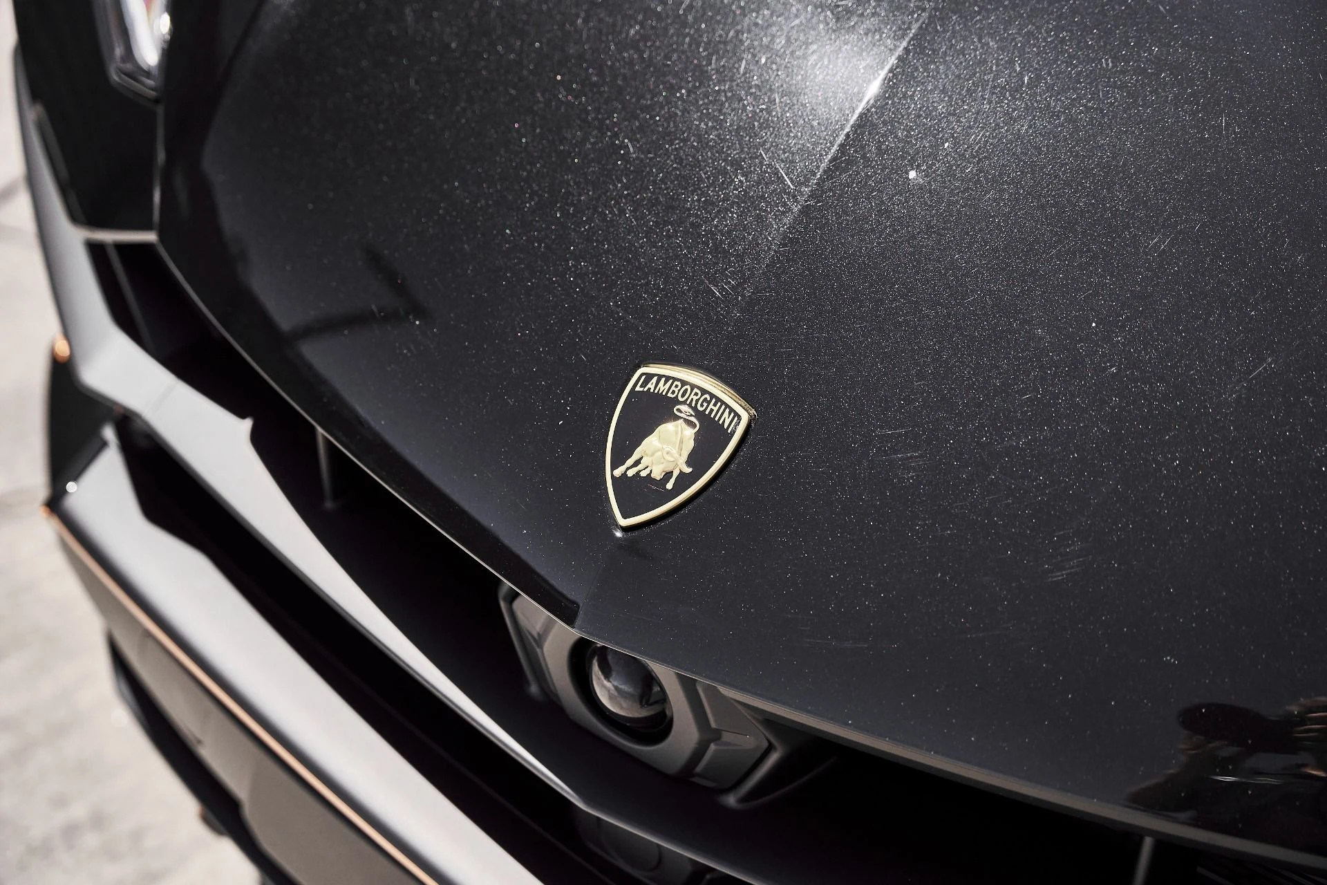 mph005_1993056028_Used_2025_Lamborghini_Urus_SE_1779991969_85ed2cfb52