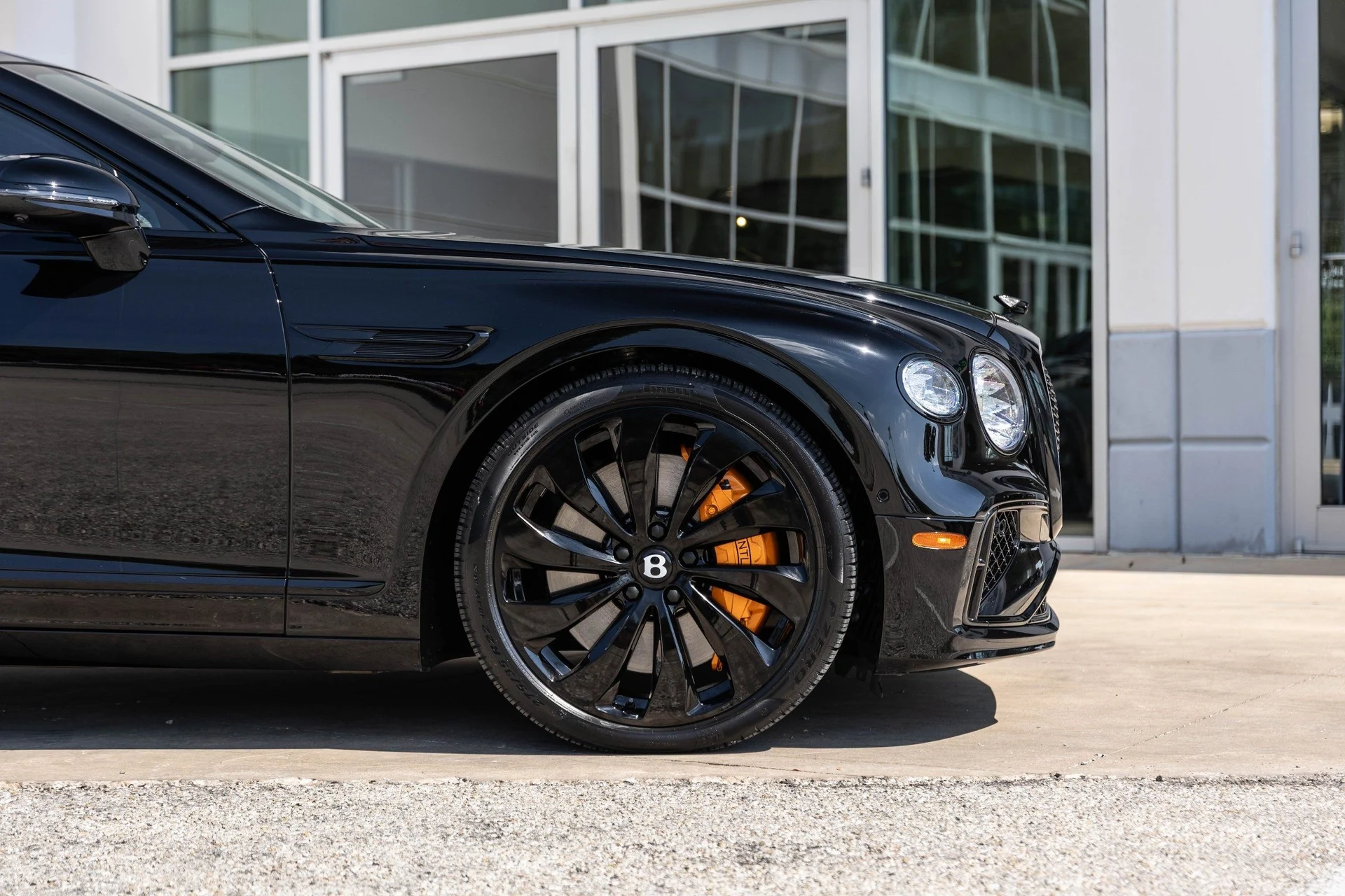 mph005_2001436254_Hi_Tech_Luxury_Imports_LLC_SCBBP_6_ZG_8_SC_022680_image_5_7196707b02