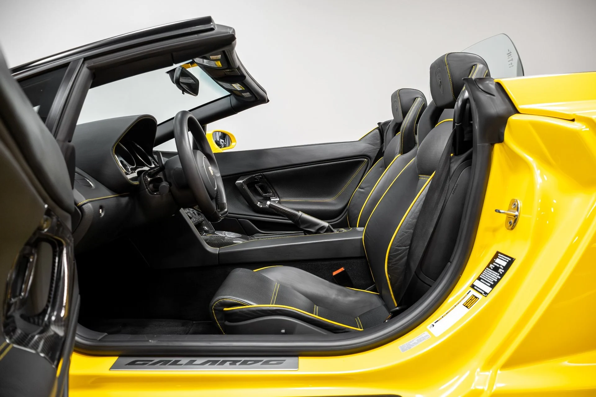 mph005_2002097475_Used_2007_Lamborghini_Gallardo_Spyder_1766529333_8076d32936