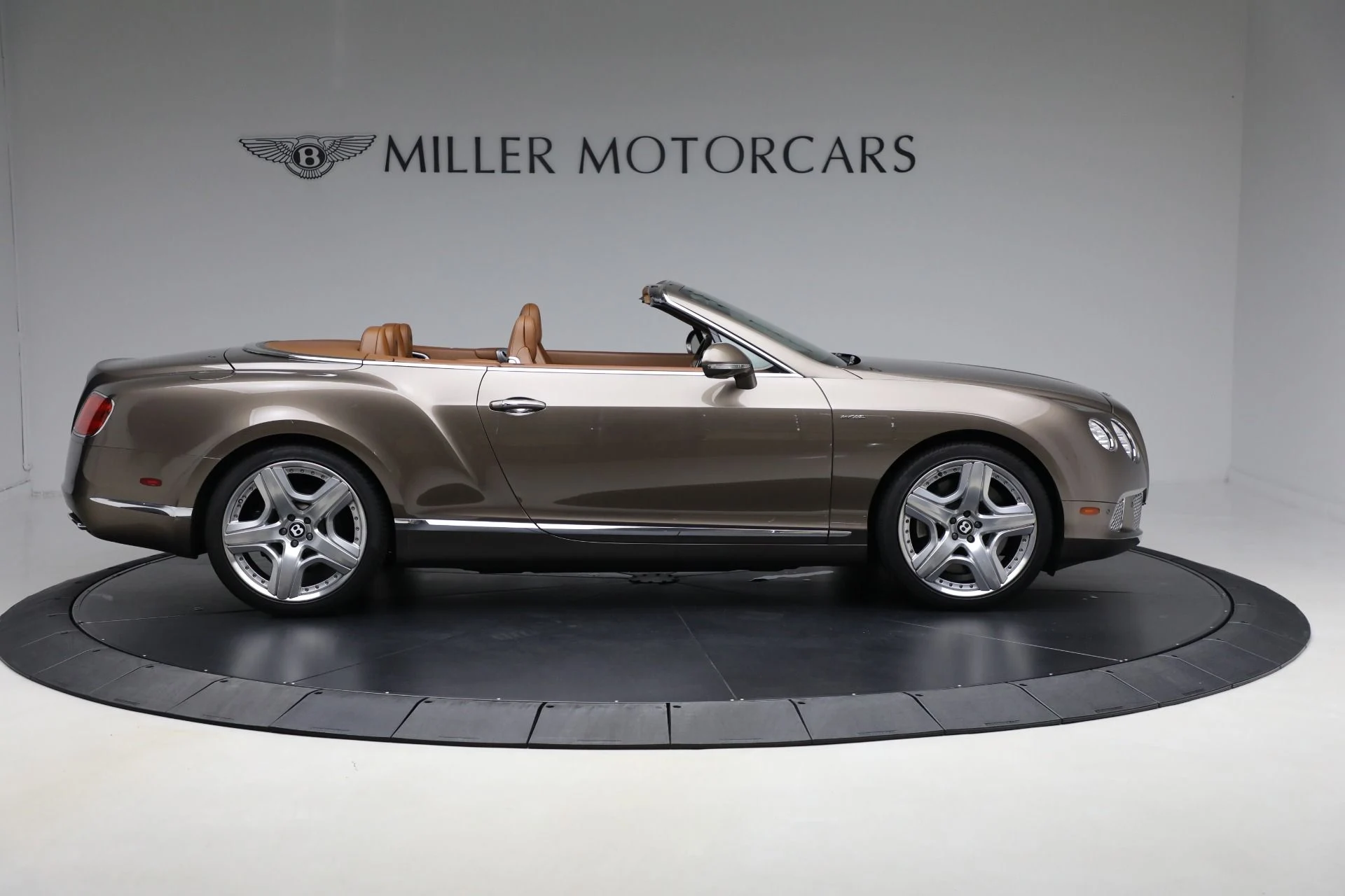 mph005_2006612446_Used_2015_Bentley_Continental_GT_1761072790_e7a0ad374f