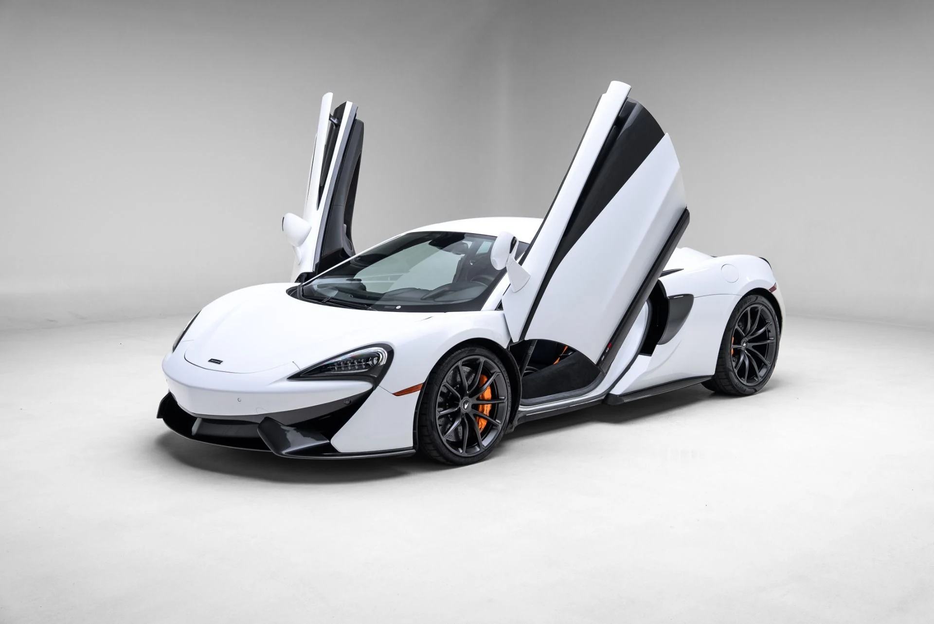 mph005_2010638142_Used_2019_Mc_Laren_570_S_1774648800_581901b572