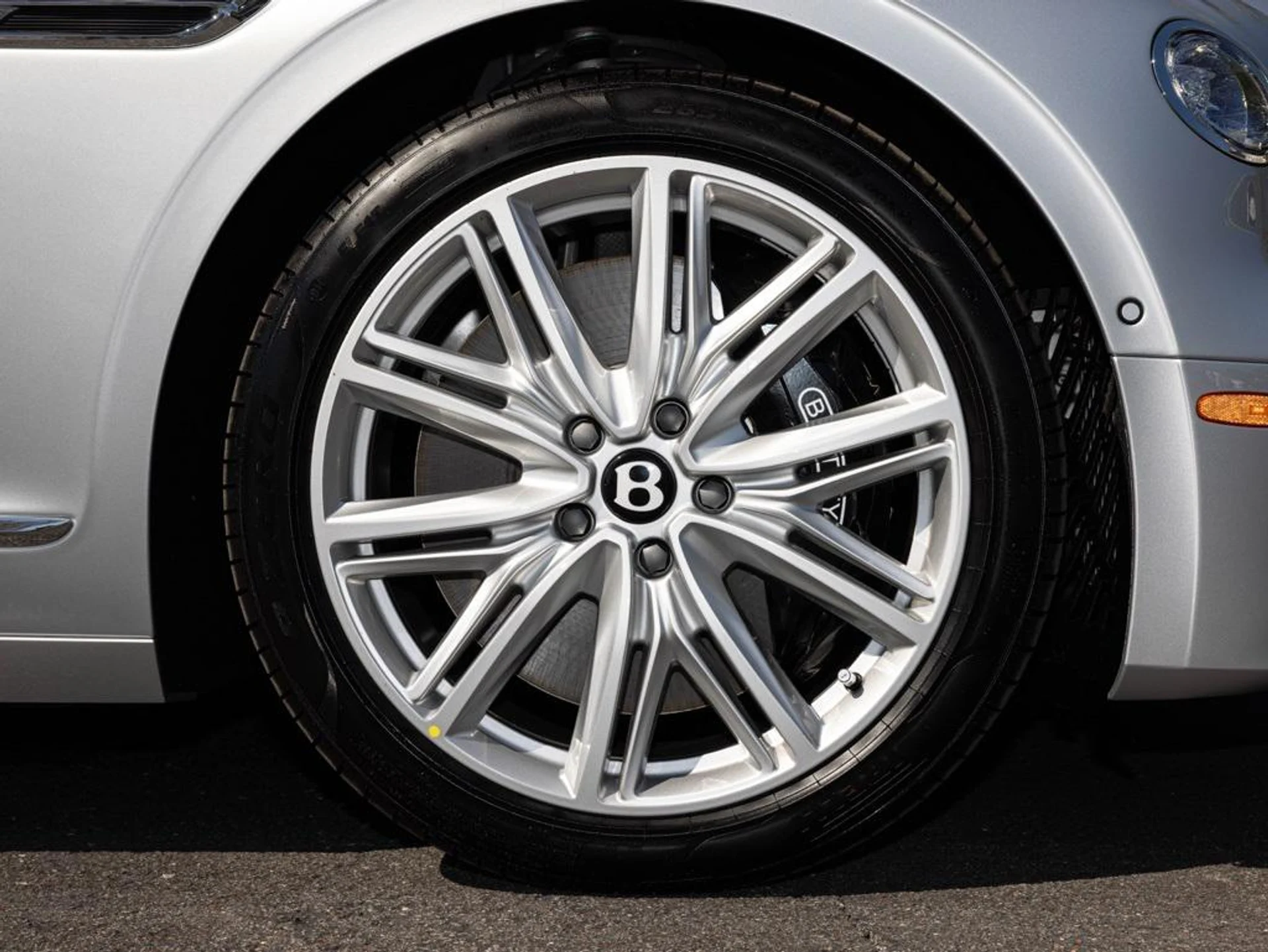 mph005_2040128172_465279750_68f2299ec83056c645fcfe95_e752c1f2fb