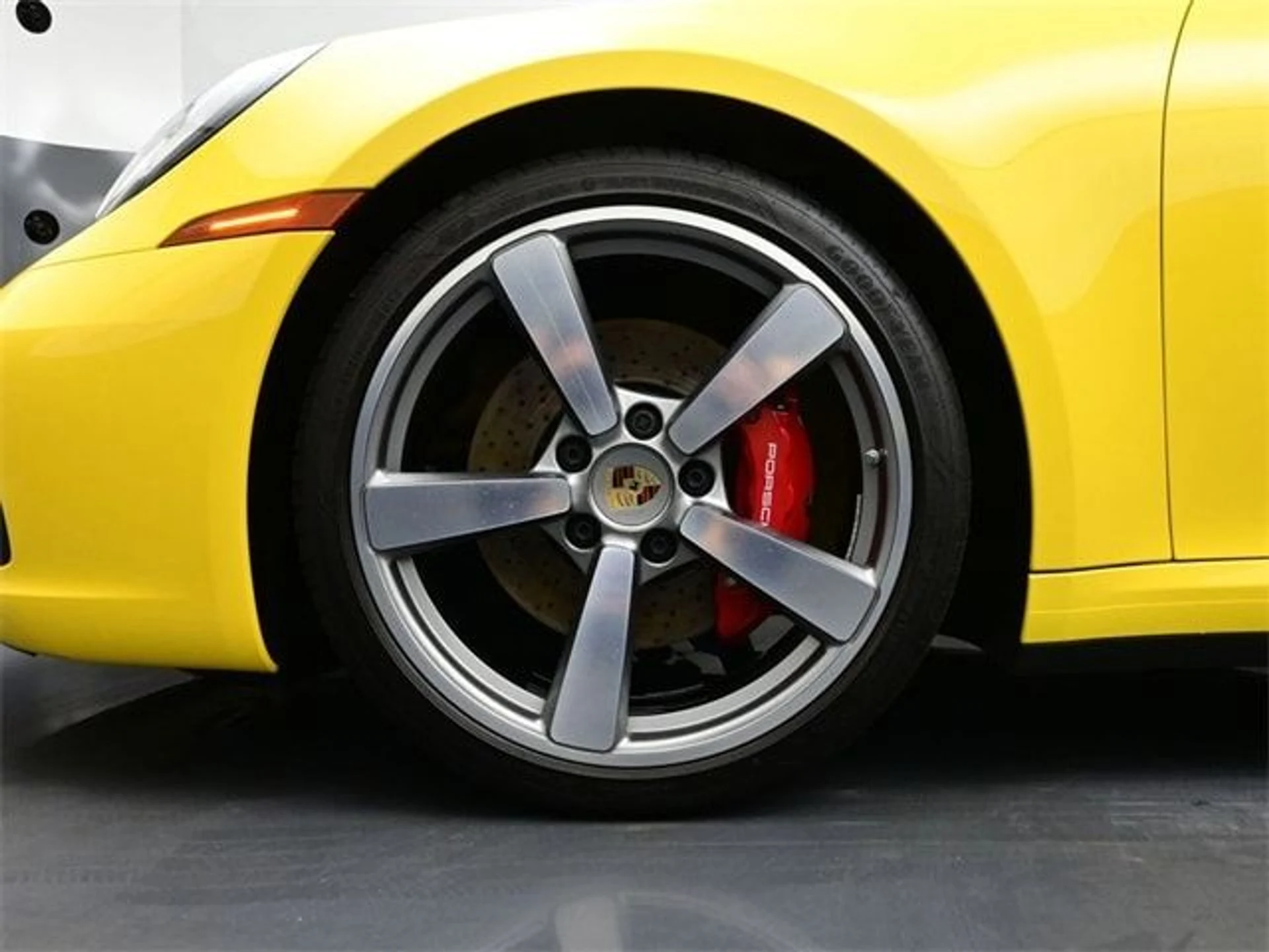 mph005_2041167083_068cd07ddcbc9c7f4713dfbd950c59d6x_aef3a99492