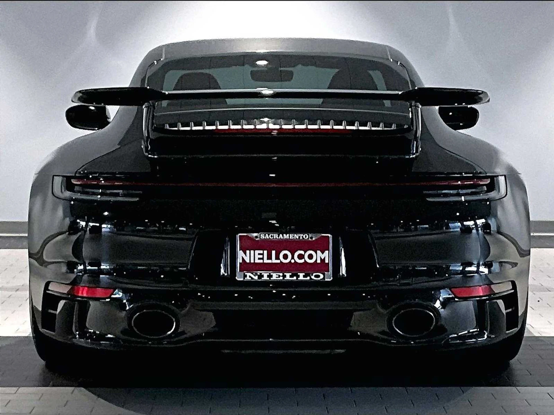 mph005_2062691452_292ef9c3d1f6a4fd51a7832bbd2b4619x_d3e1358990