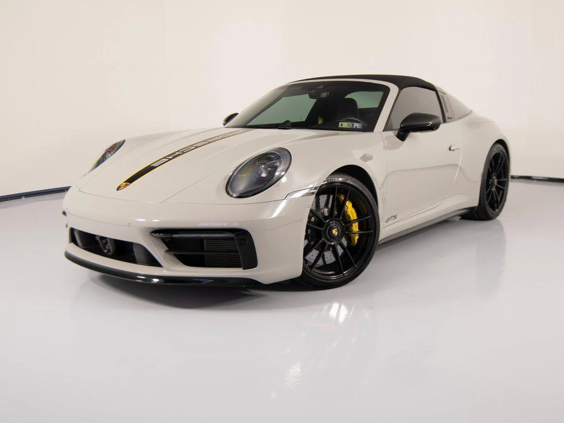 mph005_2065658084_KI_Tc_I89_RNPN_Nju_L_Mdf_Z0_EA_Gwn_M_967b98a4d7