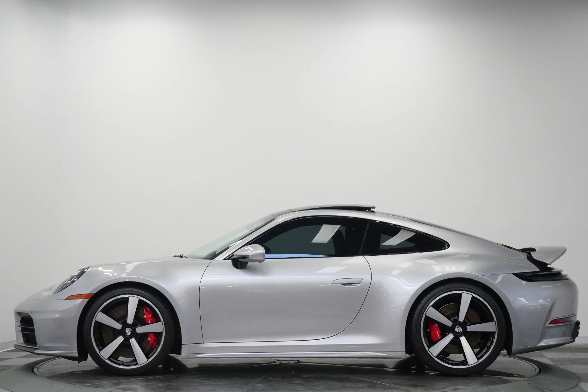 mph005_2065804457_Used_2025_Porsche_911_Carrera_S_Sport_Design_Package_18_Way_Seats_Carrera_Classic_Wheels_1775922258_0489cf11b1