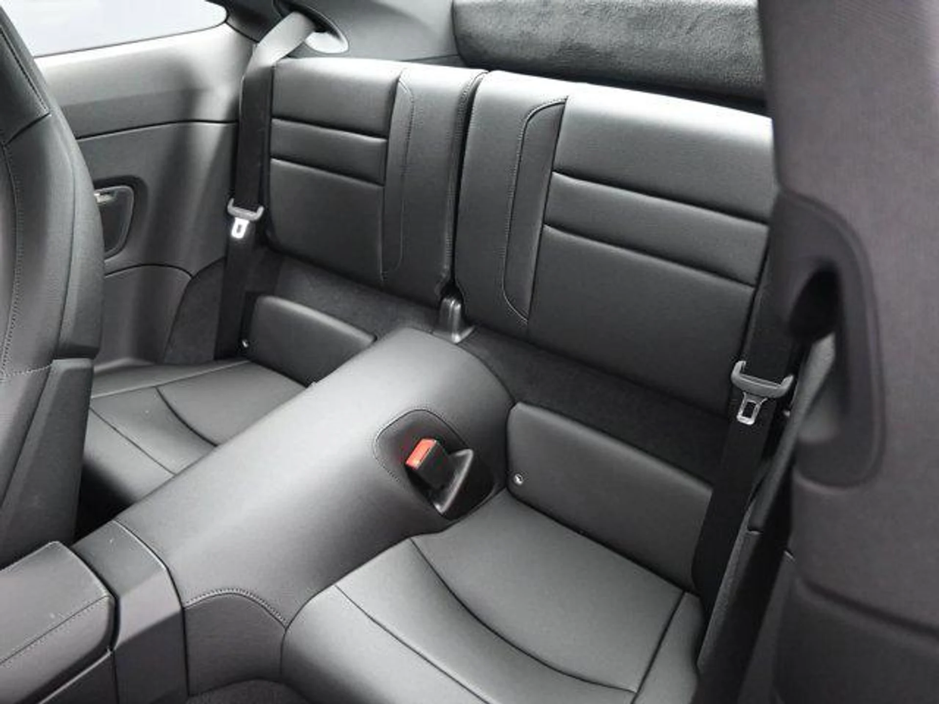 mph005_2065815908_1x_Hy5k_M9a9_I9mys_Qczl_EXML_2_UY_4106c39c18