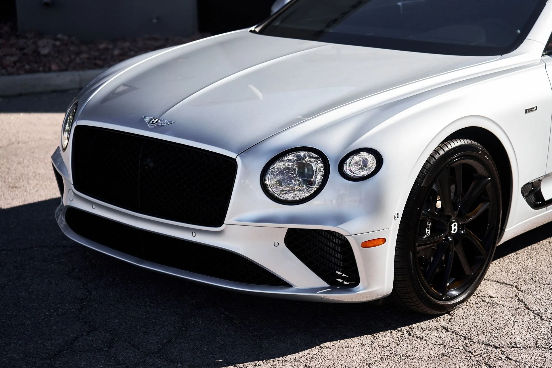 mph005_2066298792_Used_2024_Bentley_Continental_GT_V8_1757448226_0fdbc84bcf