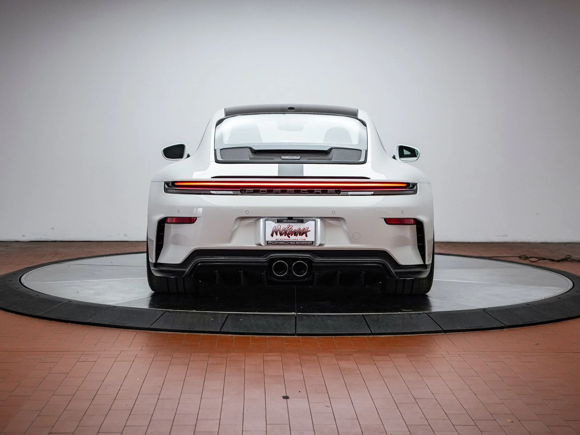 mph005_2069476642_ed8c8aff1eb84c93fd747ce70c05dbafx_176d6c4c68