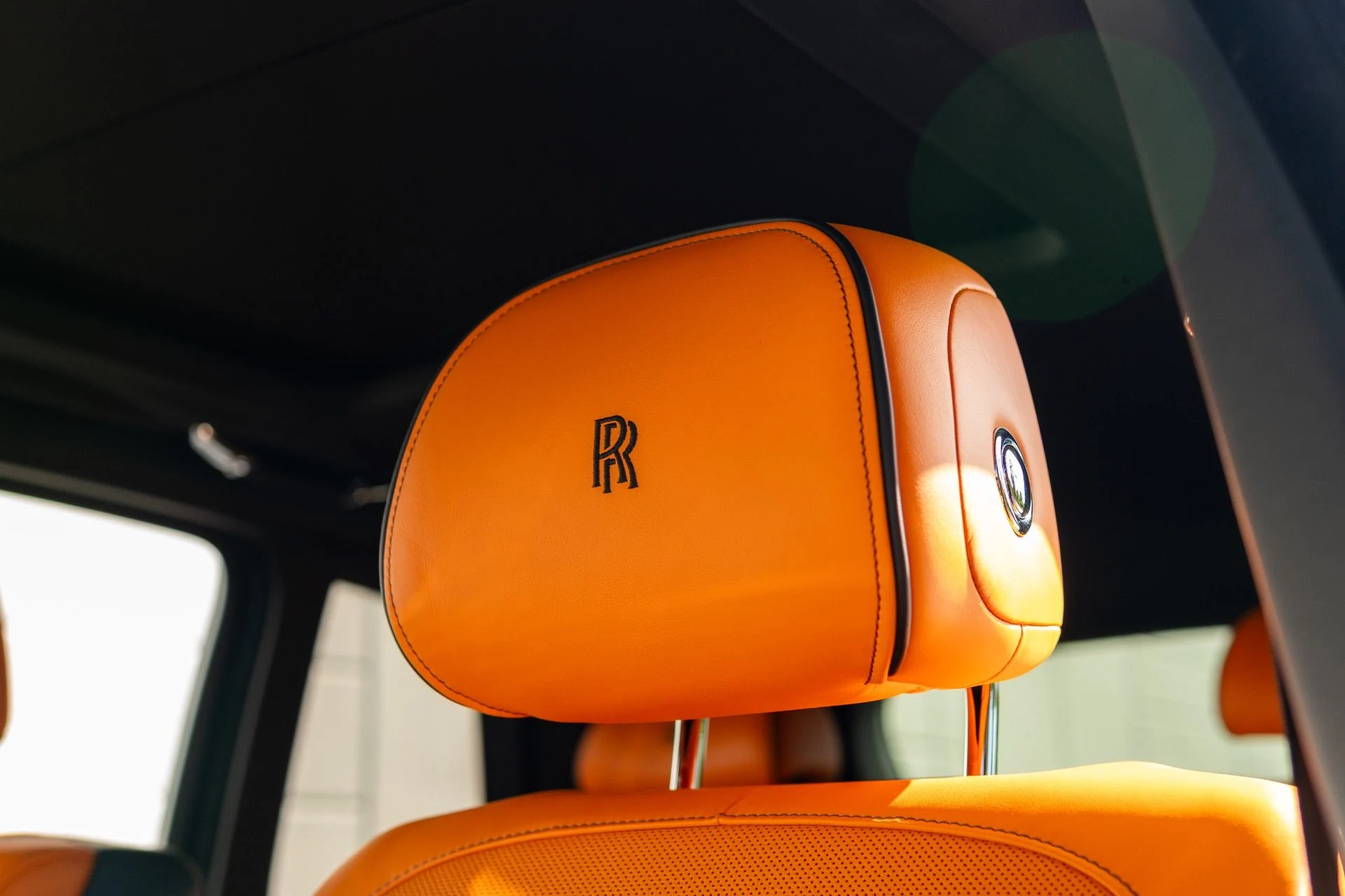 mph005_2076882756_Used_2019_Rolls_Royce_Cullinan_1769627245_2125ca6793