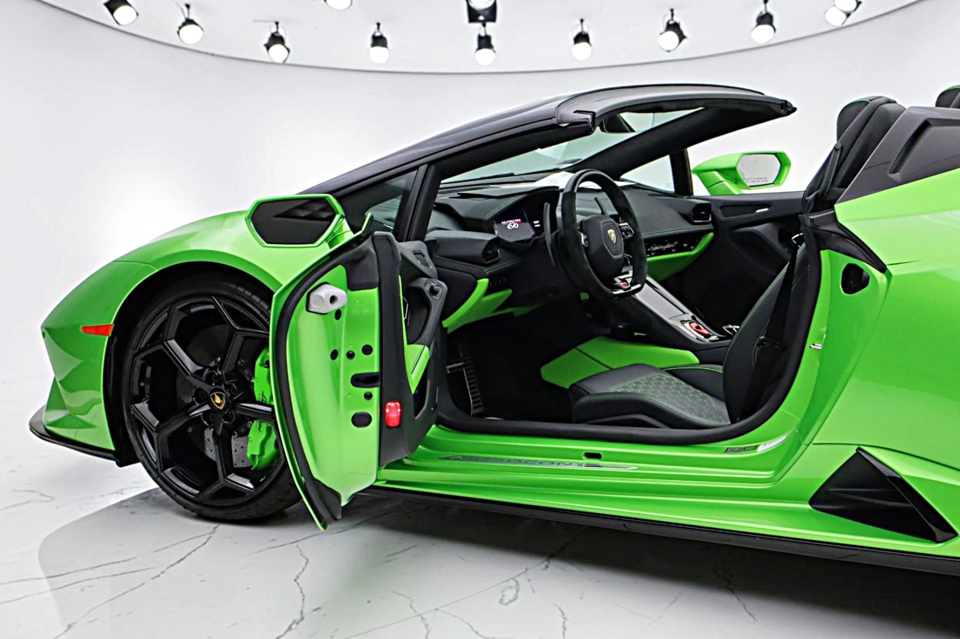 mph005_2077281188_Used_2023_Lamborghini_Huracan_EVO_Spyder_RWD_SELEZIONE_PRE_OWNED_CERTIFIED_9bfd5d6236