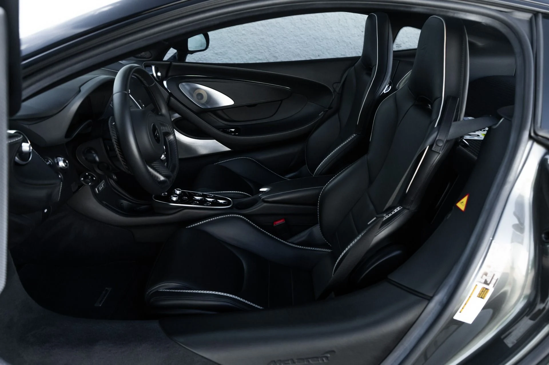 mph005_2078458843_Used_2021_Mc_Laren_GT_1775578890_ab2b0652bf