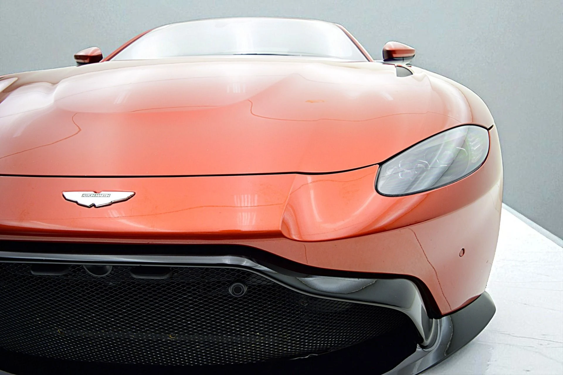mph005_2078947485_Used_2020_Aston_Martin_Vantage_Coupe_4b2a58ec0a