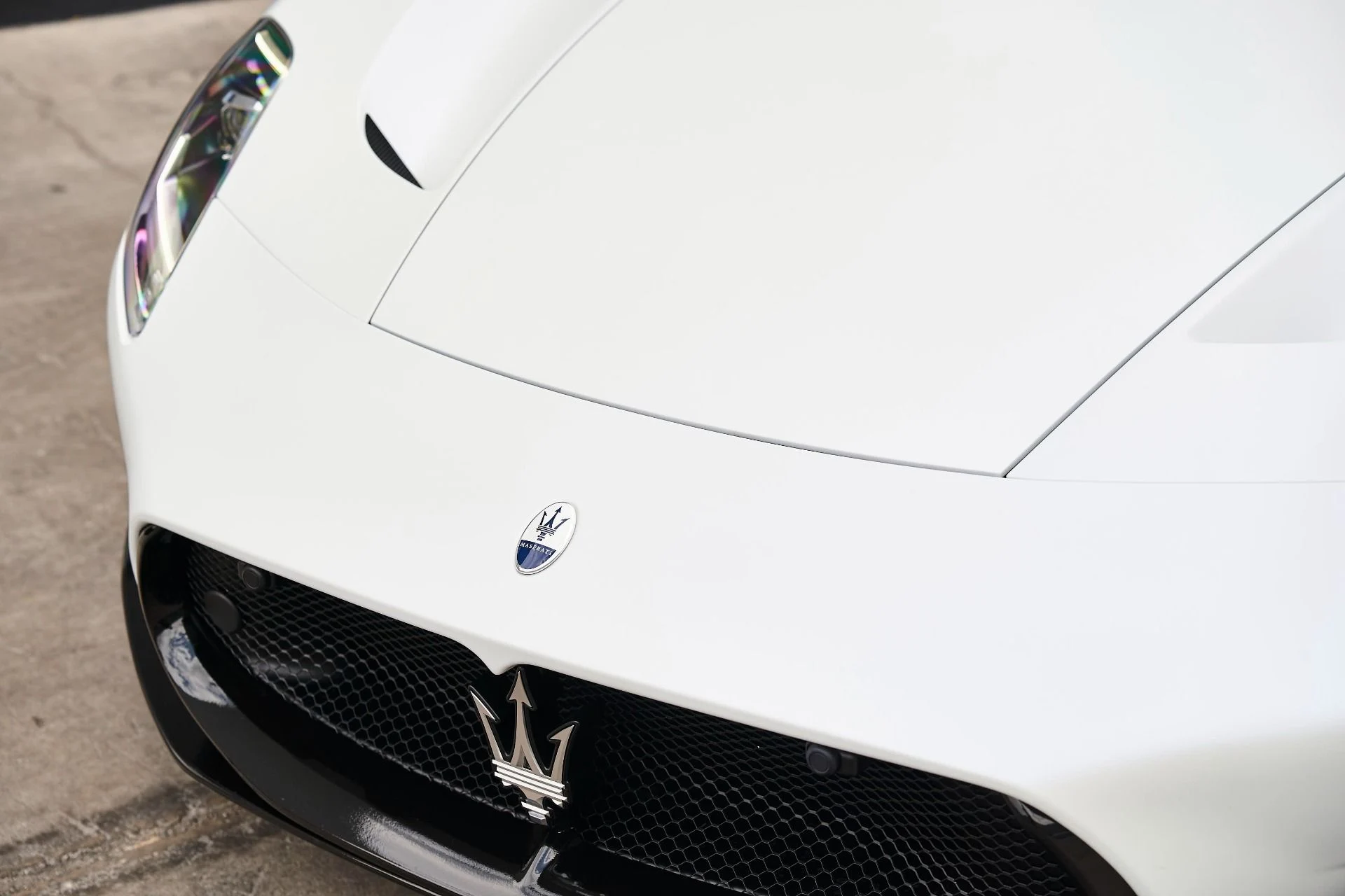 mph005_2087986744_Used_2023_Maserati_MC_20_Base_1721243405_cd87f594c6