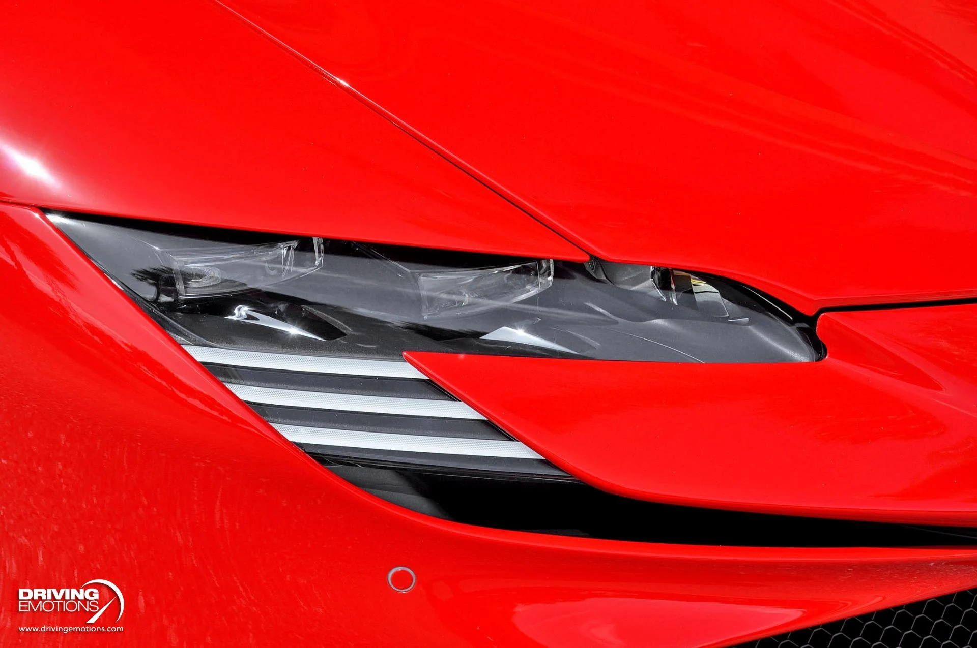 mph005_2091410315_860_p6_l_c364652bc0