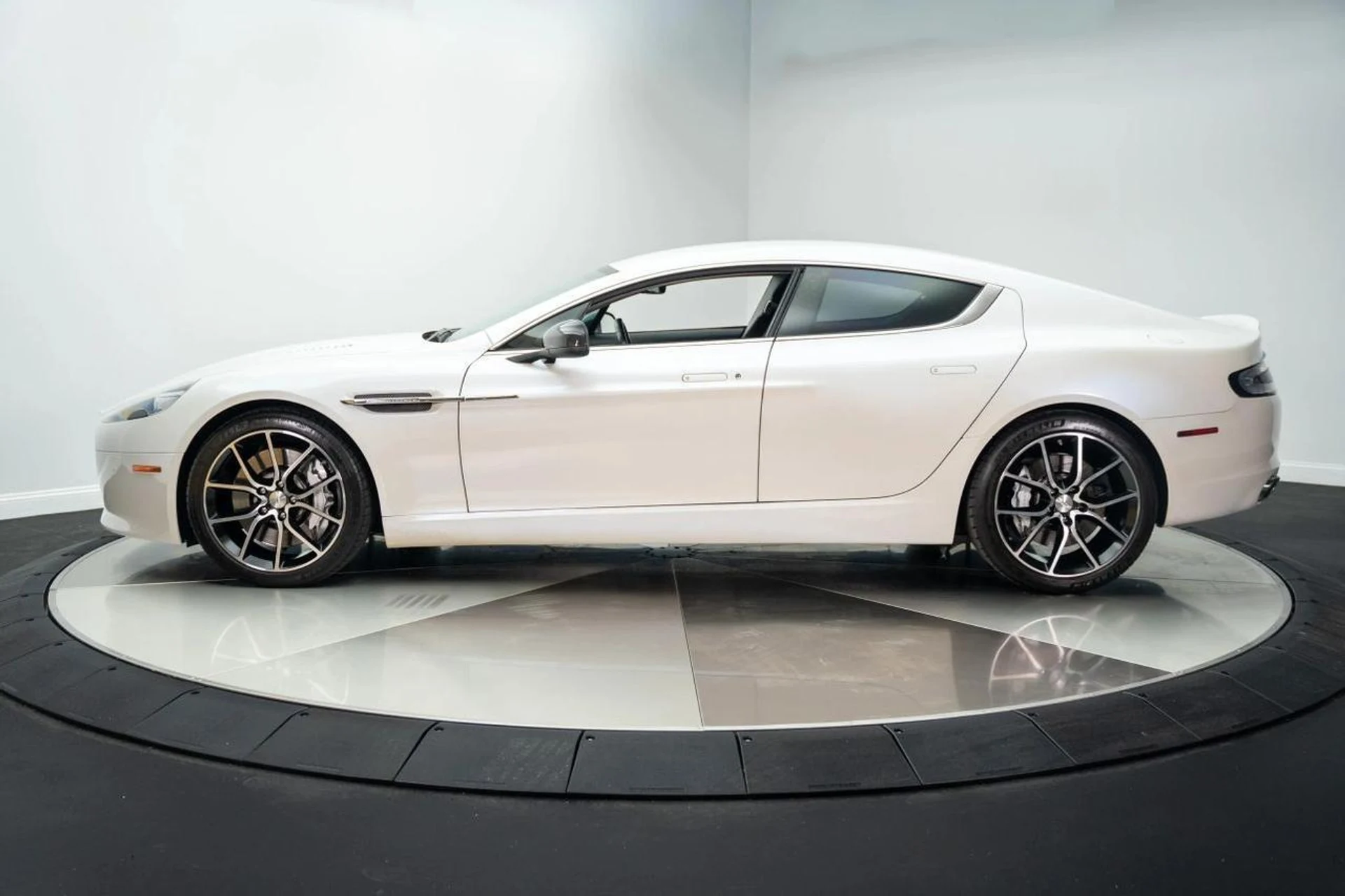 mph005_2096103595_d99711293b67419767df79b82e13279f_9f5eb4e44e