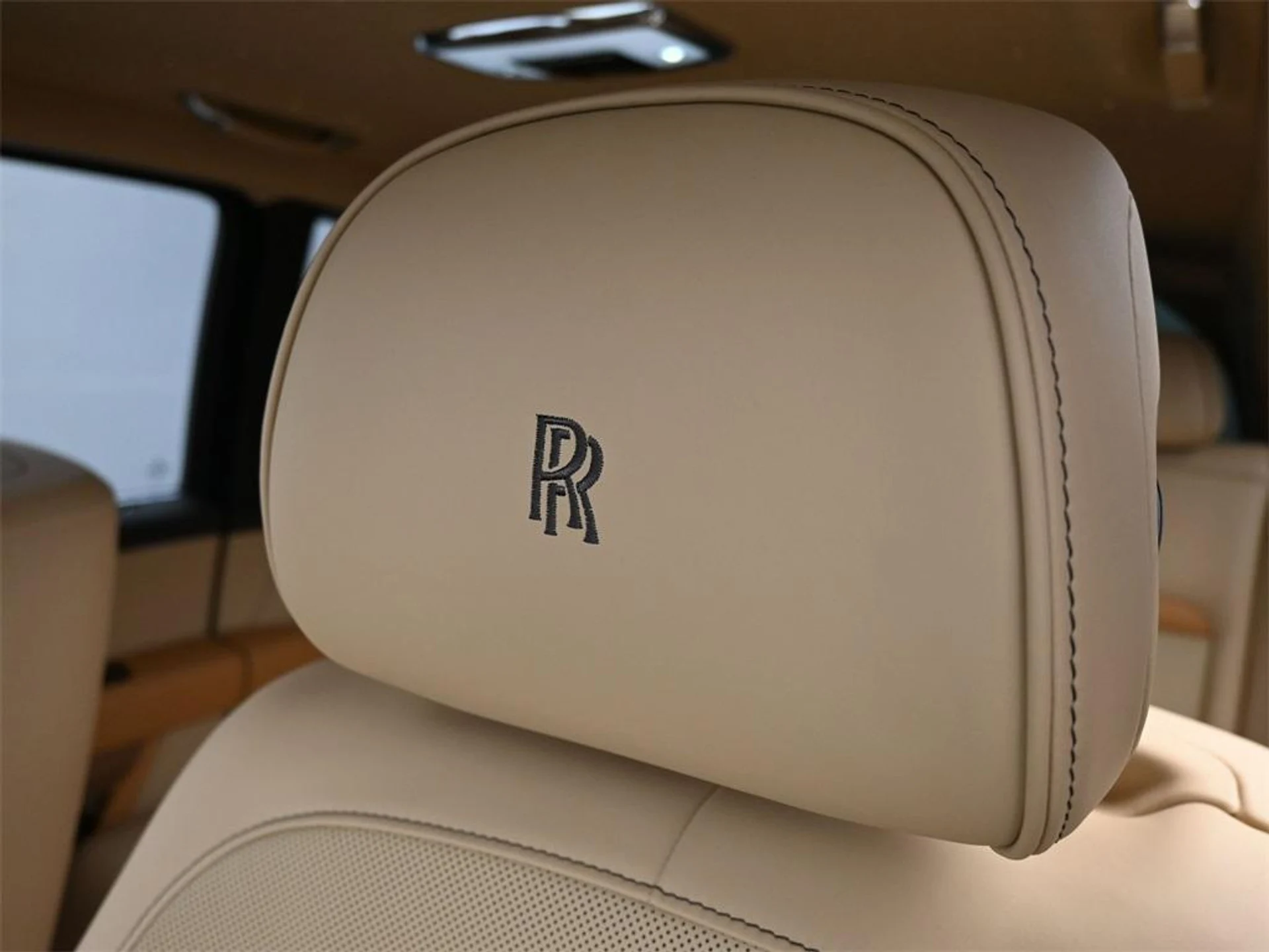 mph005_2099989544_9x42_Is_Ne_c_A_Zfqo8_kap_MQ_3c_Li_U_84c0be5b61