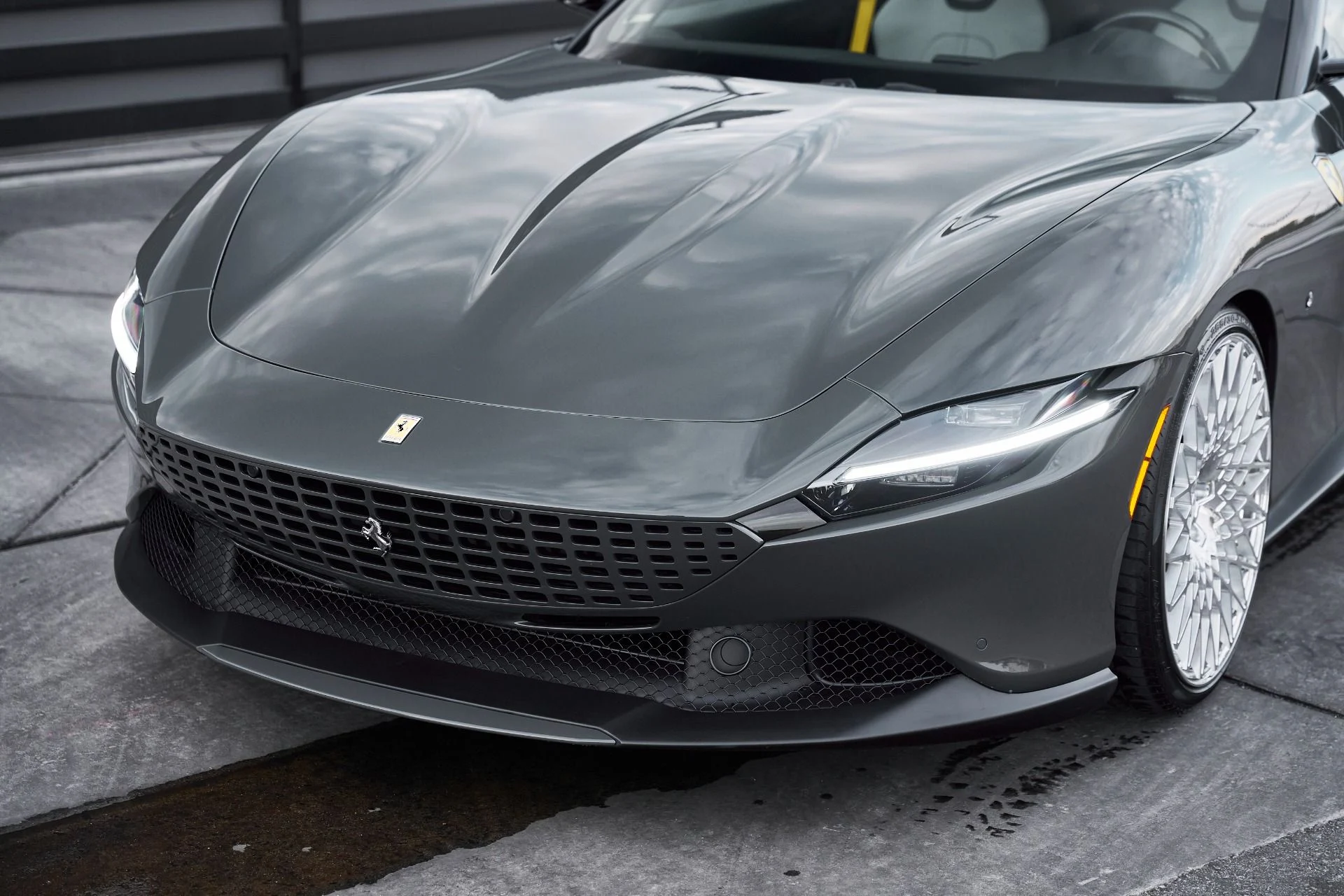 mph005_2108511121_Used_2024_Ferrari_Roma_Base_1769222080_1101aa7d3b