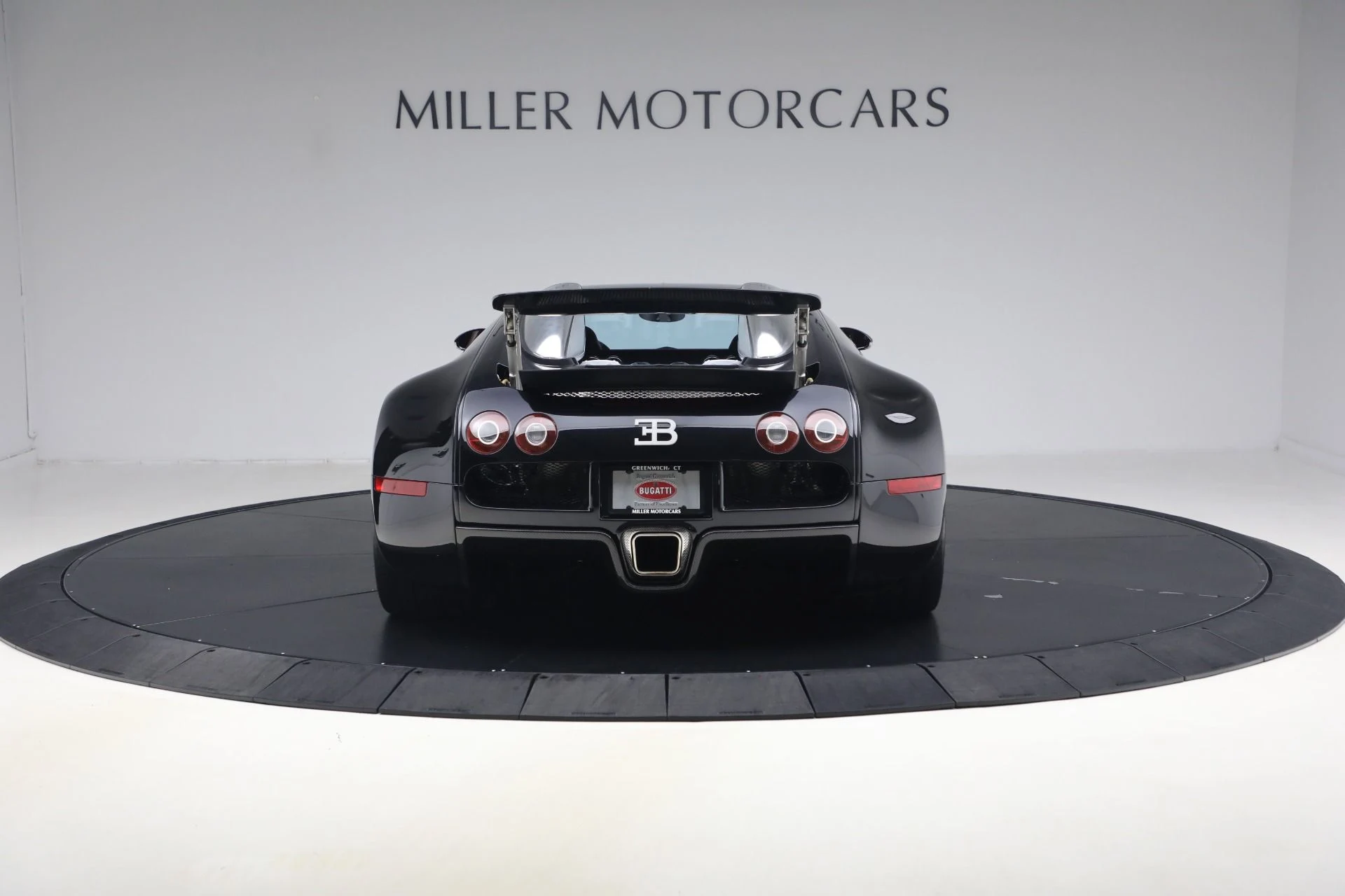 mph005_2109615266_Used_2006_Bugatti_Veyron_164_0db7018d15