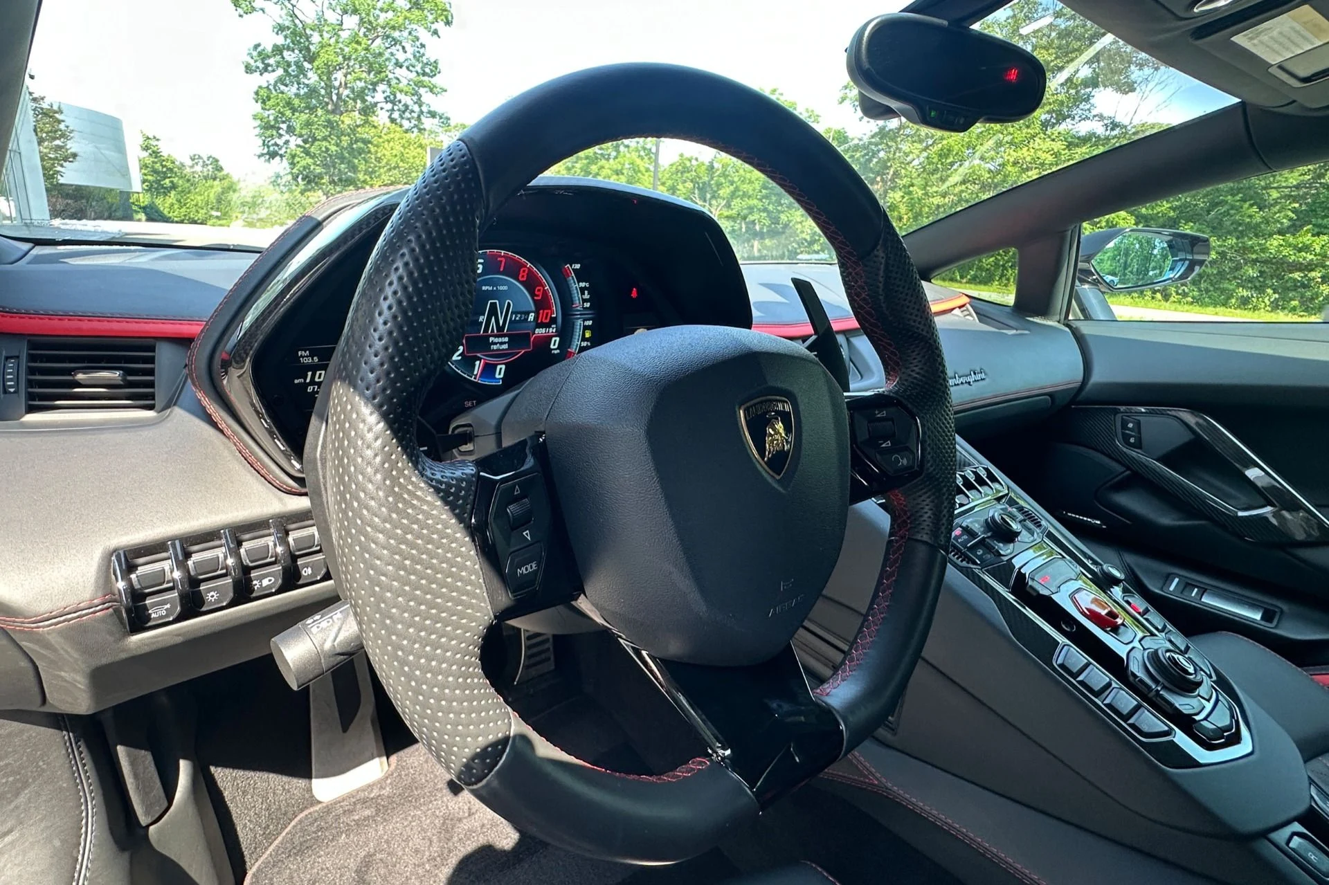 mph005_2109810681_Used_2017_Lamborghini_Aventador_S_S_1783080351_dc53064c52