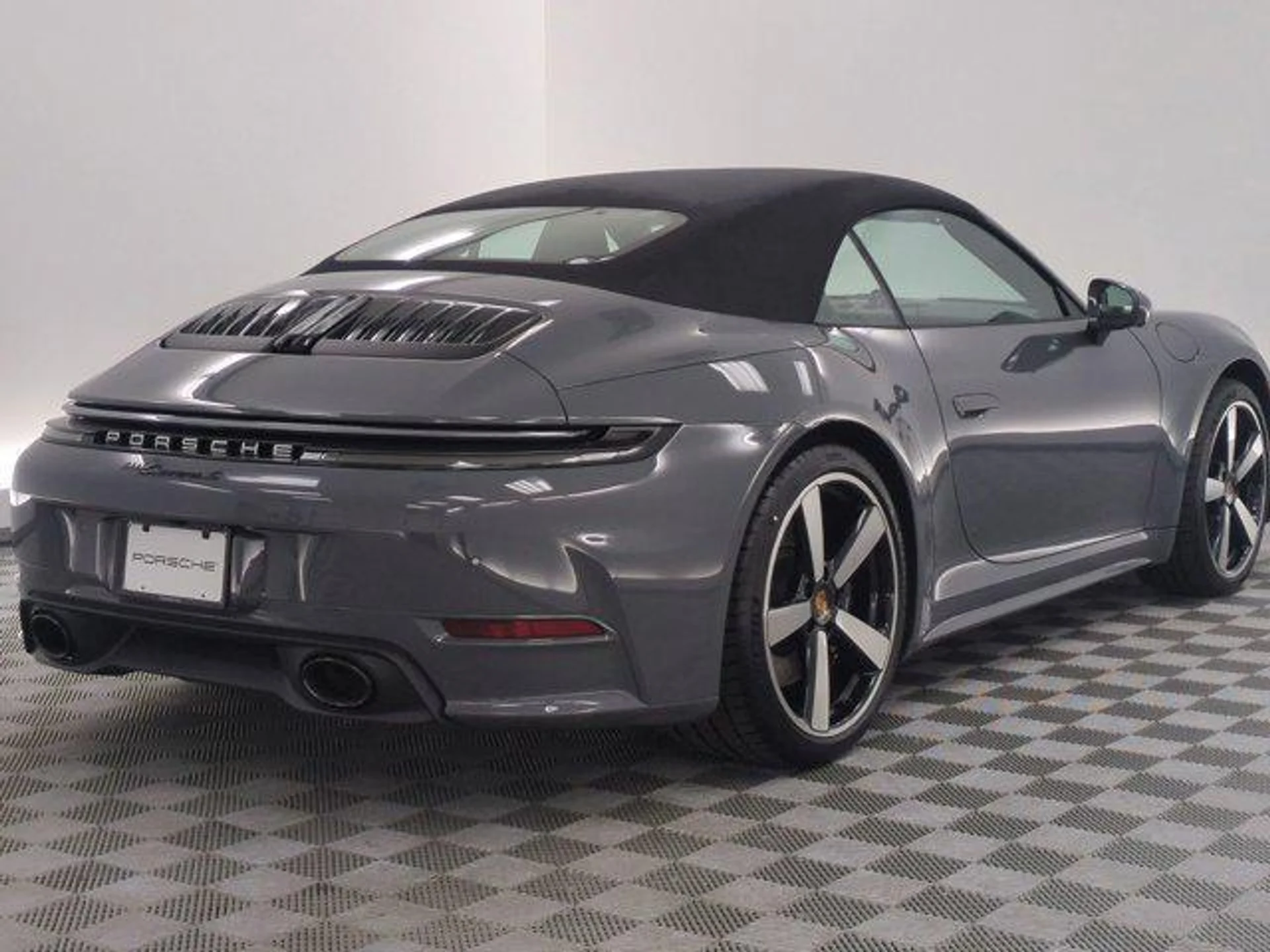 mph005_21109430_CAQ_3mh_Vpu_Sy6_RD_611aw_w_VYO_8_BQ_a720542b3d