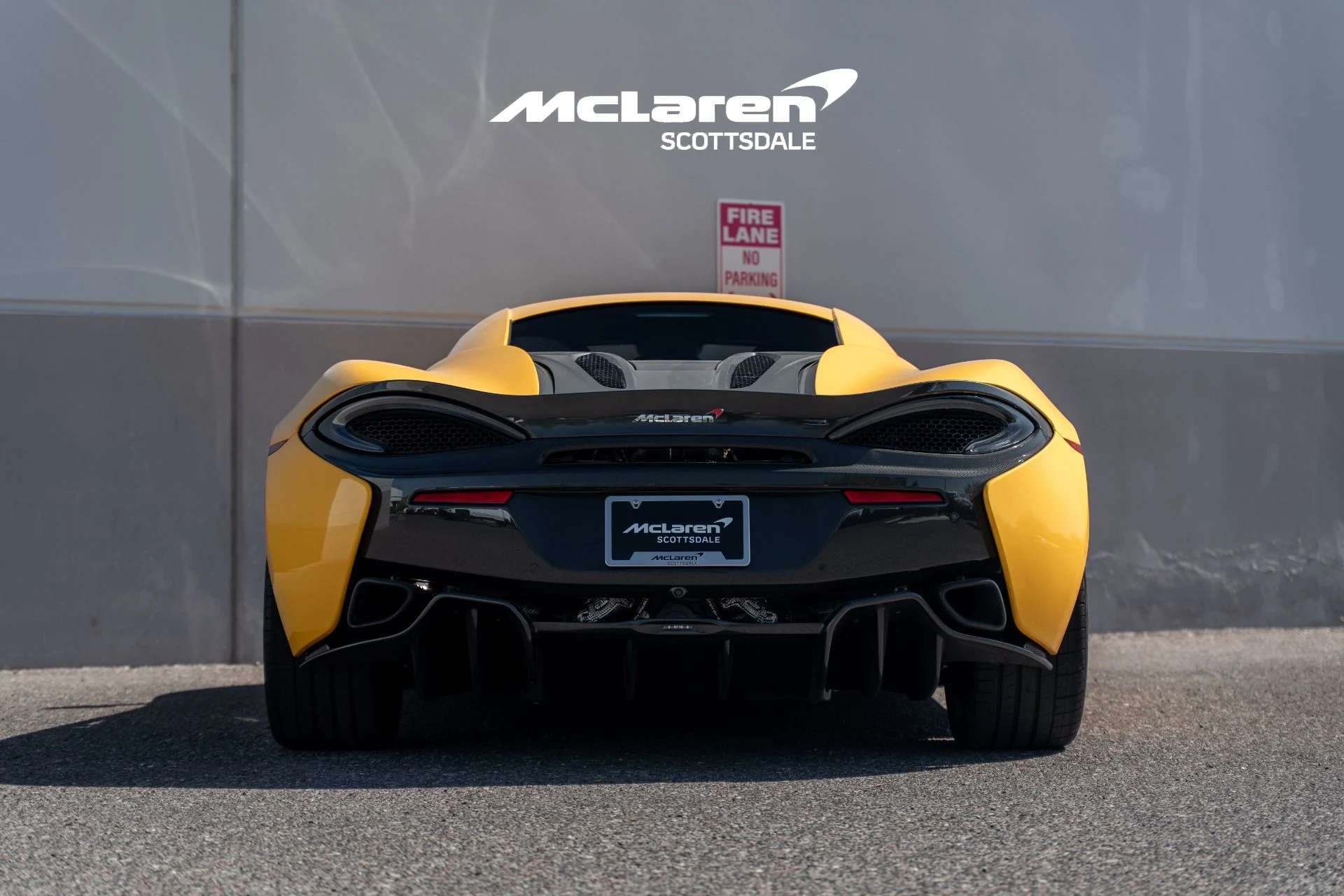 mph005_2116683096_Used_2017_MCLAREN_570_S_COUPE_1783701332_88f3cff79d