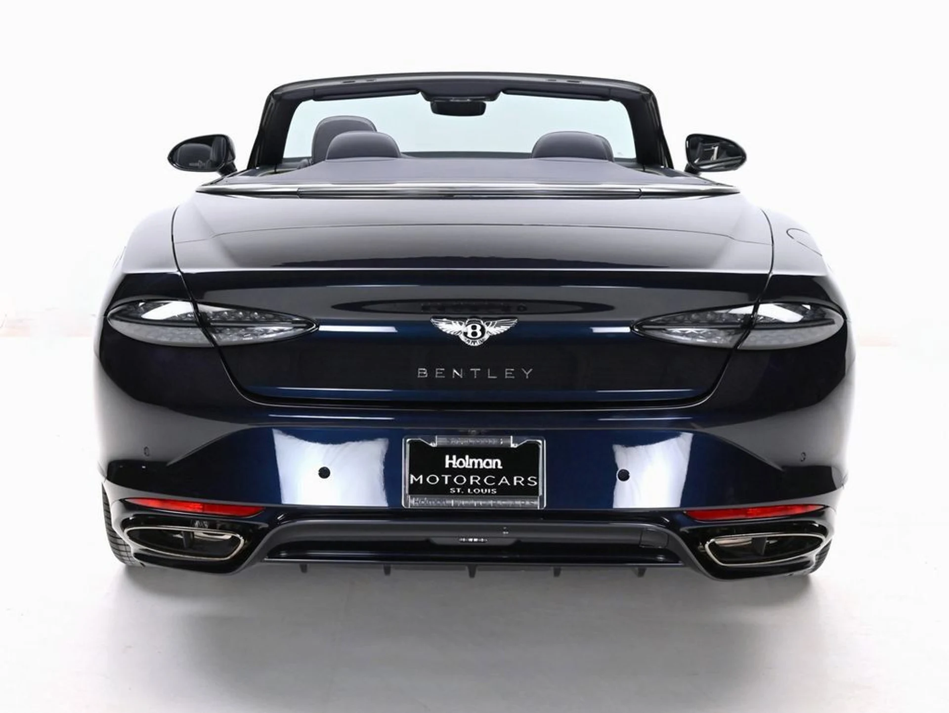 mph005_2123360170_2076a7ca07f343e086bd3094a1356004_6ad4e0814f