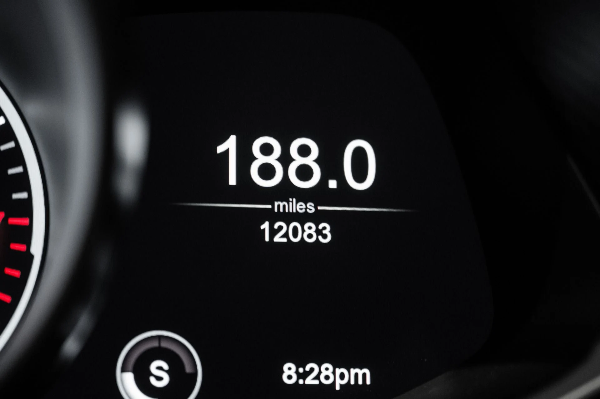 mph005_2127395942_Used_2023_Aston_Martin_Vantage_V8_1772854371_a90085252e