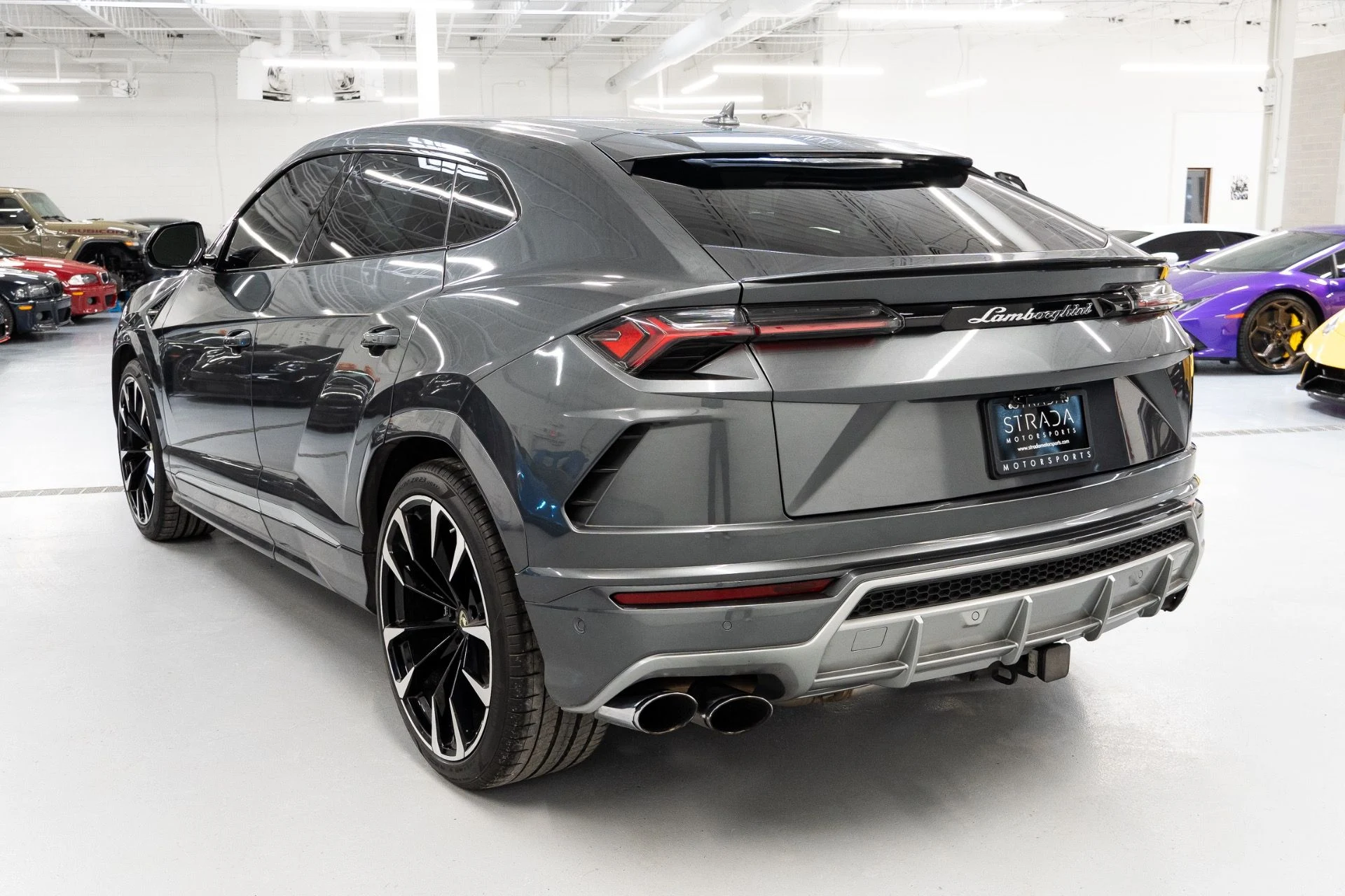 mph005_2131081524_Used_2019_Lamborghini_Urus_1770318658_762764b29b