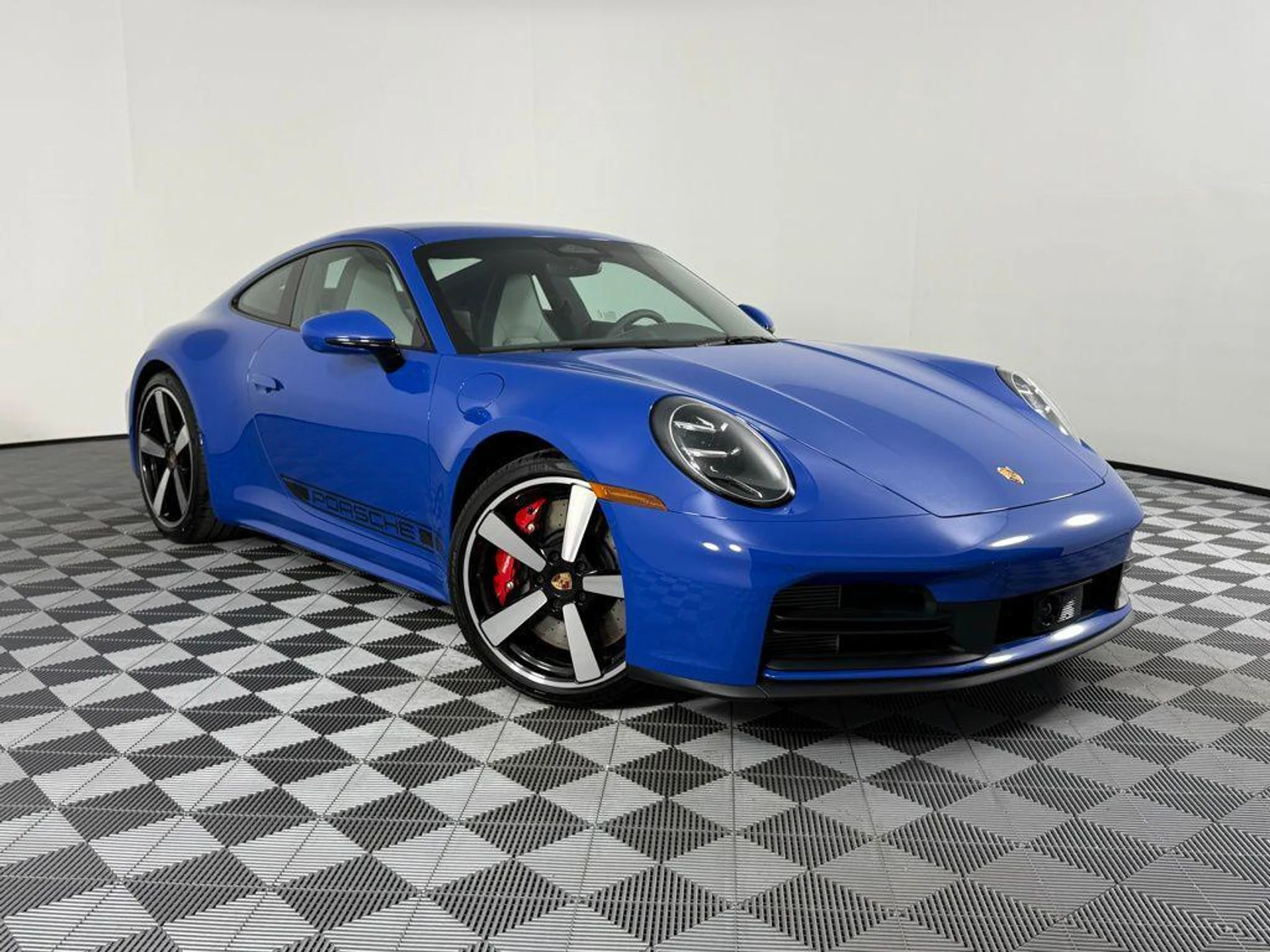 mph005_2134250203_7_AY_Zc0r_E7_j_UPP_7di74p5_WI_4_XEM_314e65d375