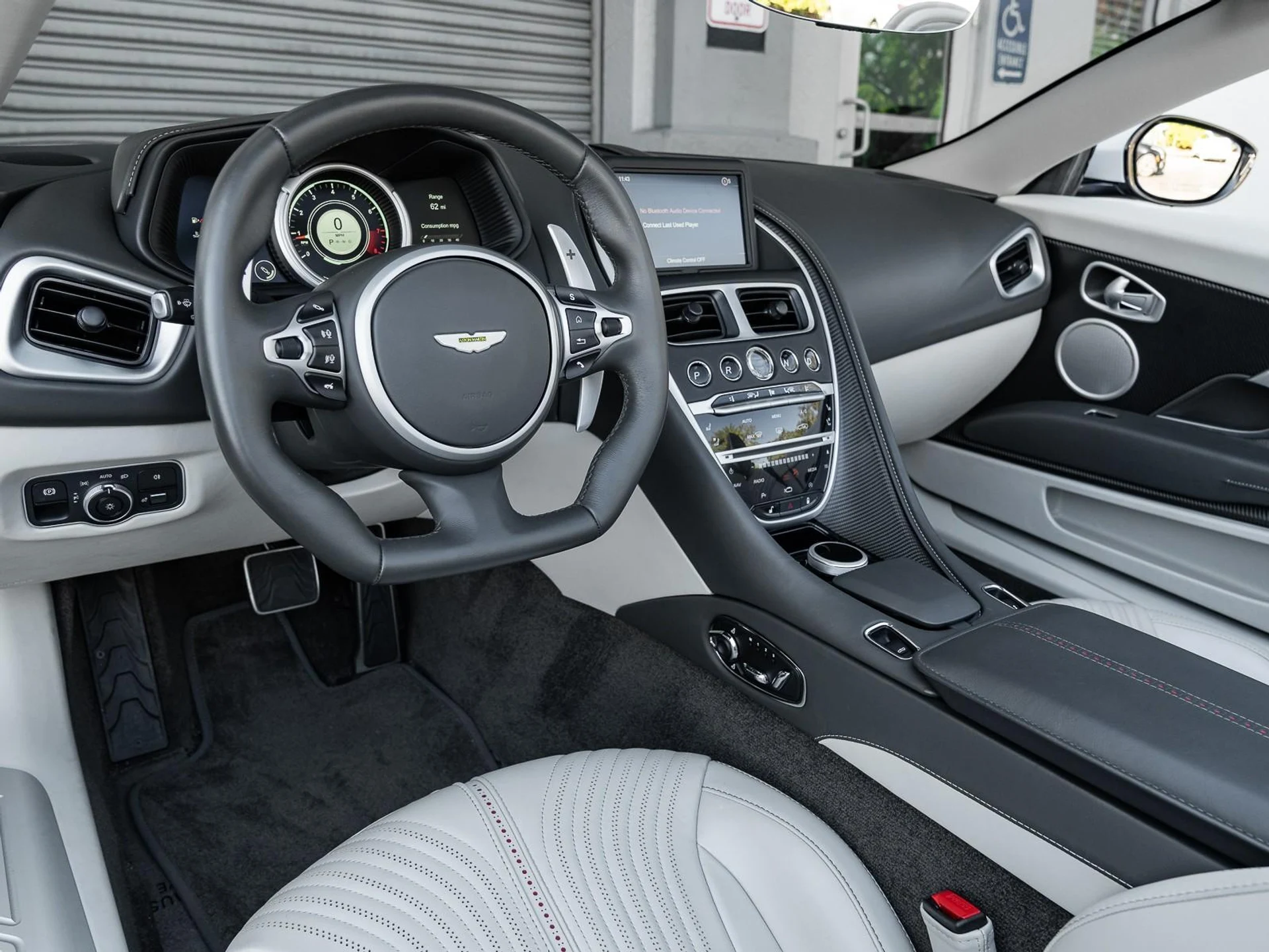 mph005_2141742330_Used_2022_Aston_Martin_DB_11_Volante_1767028095_78b03bb633